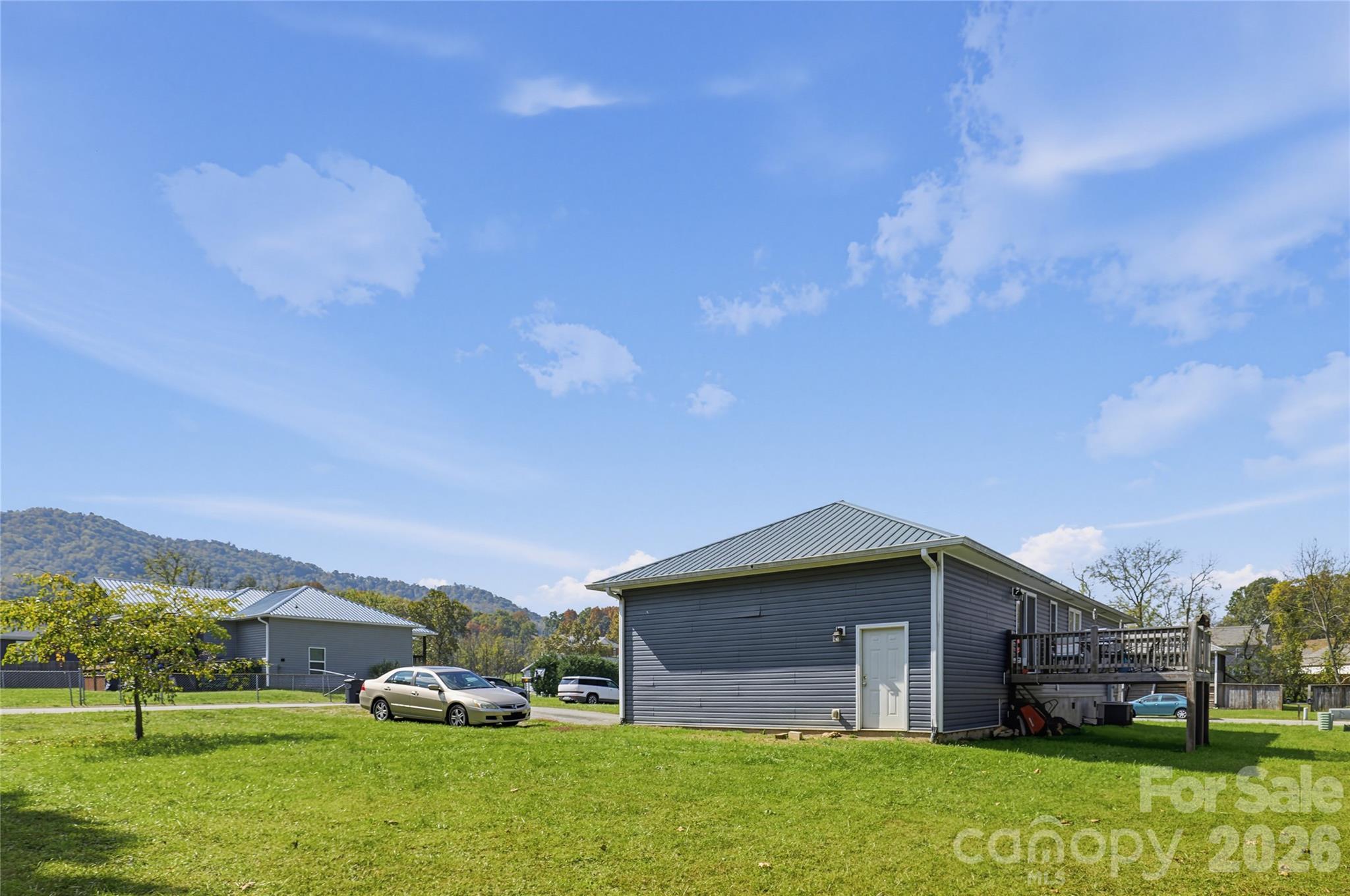 Single Family Residence at 12 Janie Drive, Clyde, photo 9 of 34