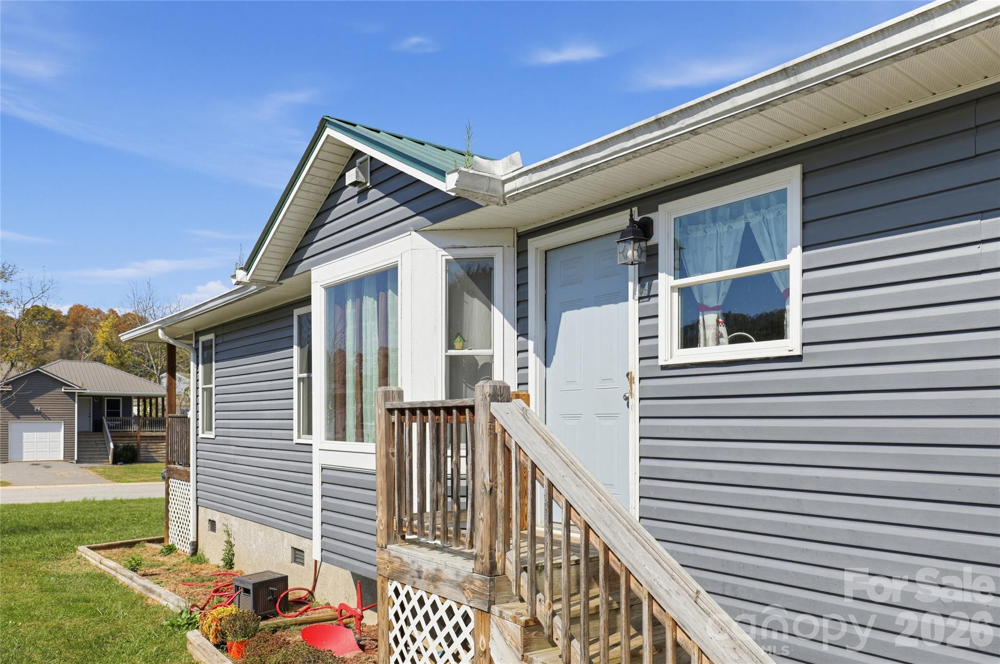 Single Family Residence at 12 Janie Drive, Clyde, photo 10 of 34