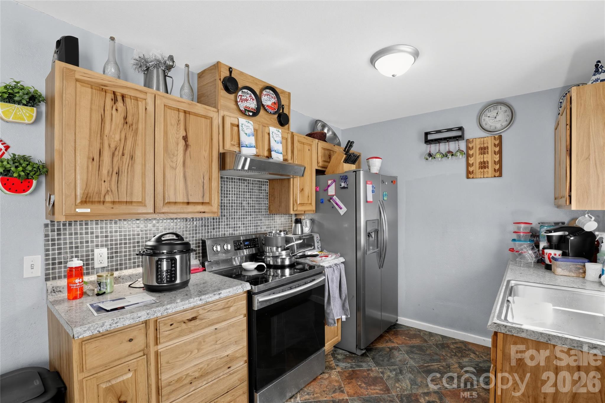 Single Family Residence at 12 Janie Drive, Clyde, photo 22 of 34