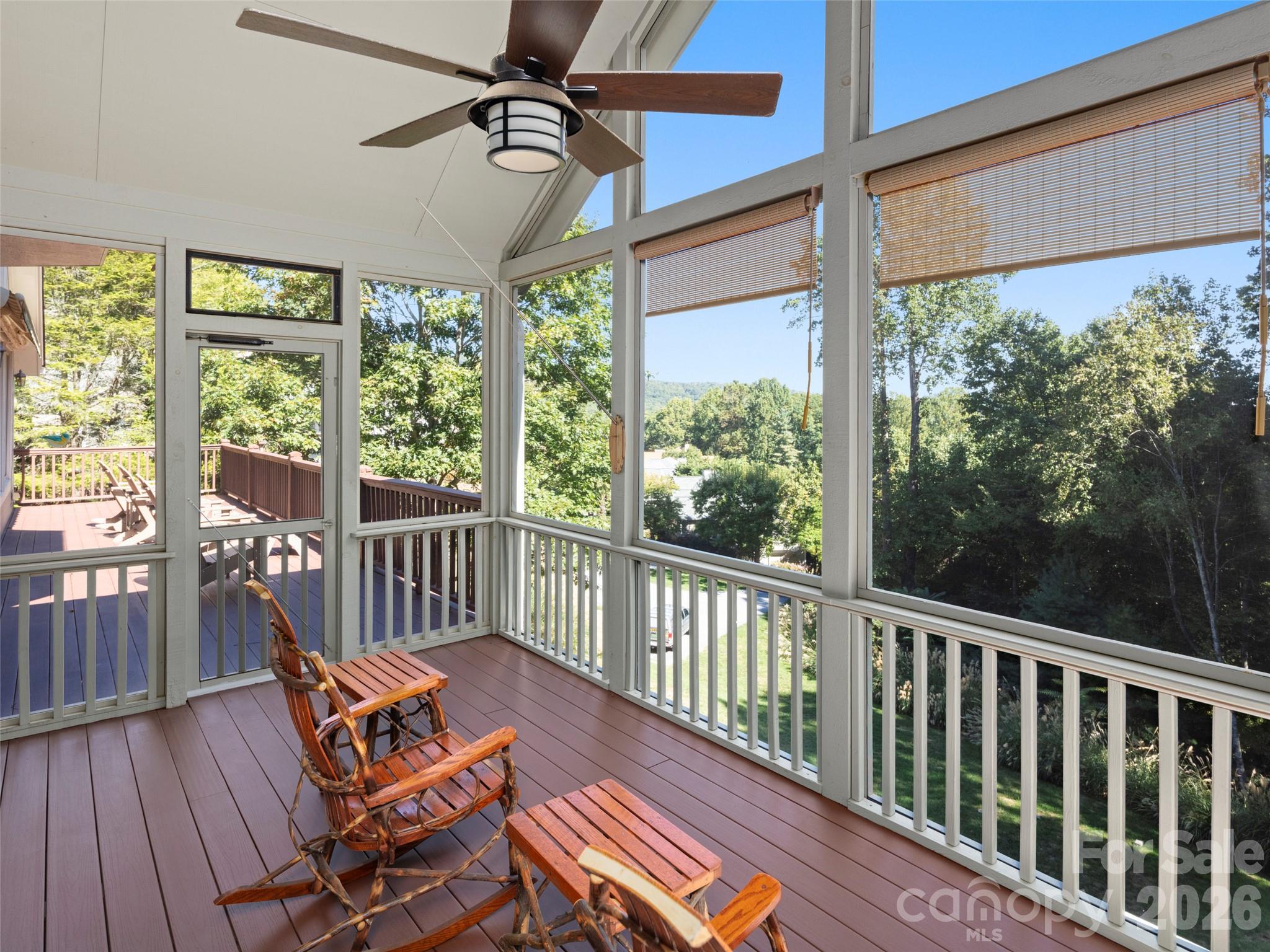 Single Family Residence at 1 Meadow Ridge Lane, Hendersonville, photo 19 of 38