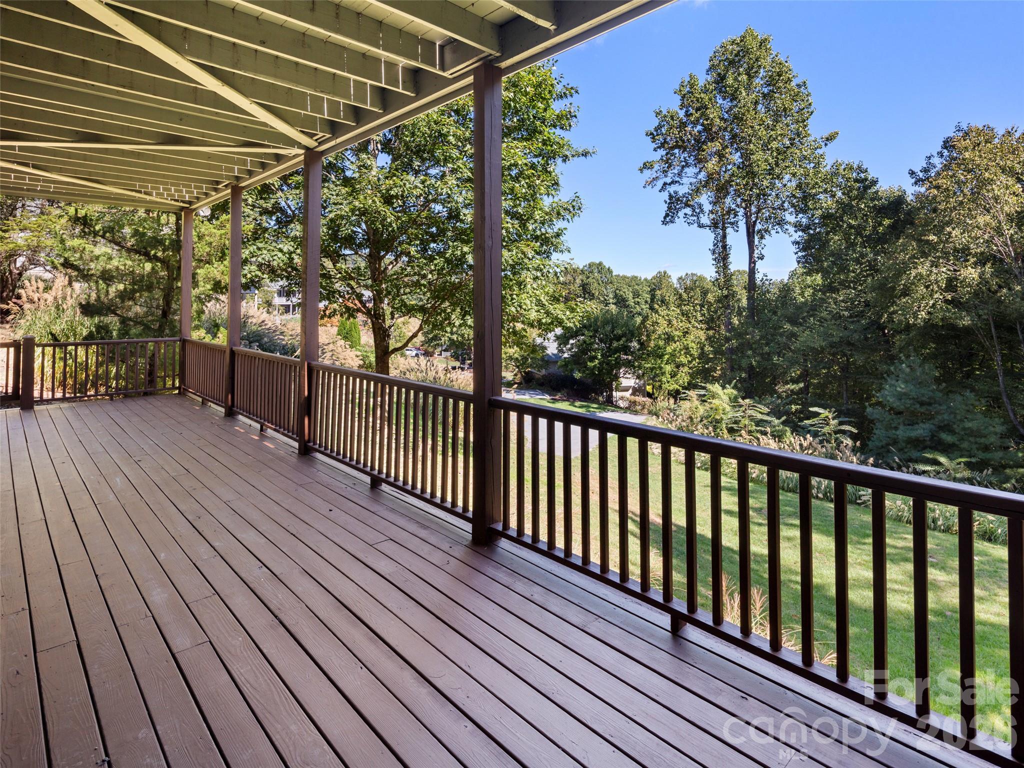 Single Family Residence at 1 Meadow Ridge Lane, Hendersonville, photo 32 of 38