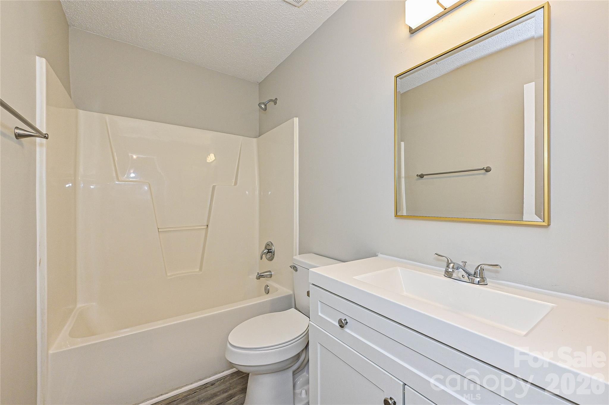 Single Family Residence at 1610 Forest Stream Court, Charlotte, photo 18 of 24
