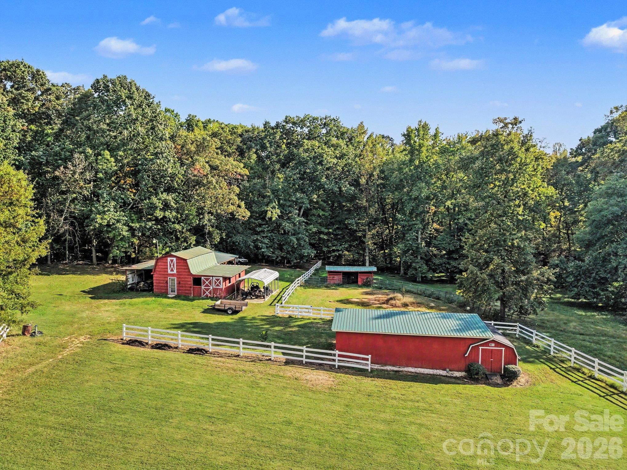 Single Family Residence at 1170 Old Salem Road, Kernersville, photo 3 of 48