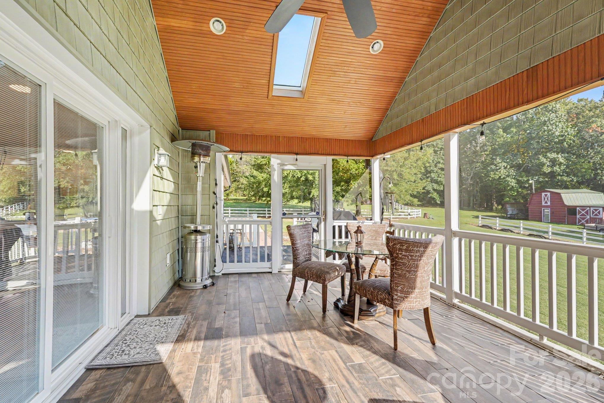 Single Family Residence at 1170 Old Salem Road, Kernersville, photo 19 of 48