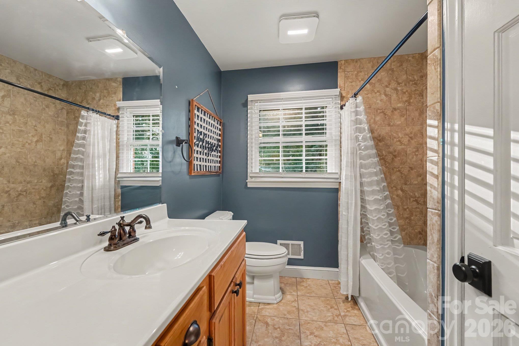 Single Family Residence at 1170 Old Salem Road, Kernersville, photo 27 of 48