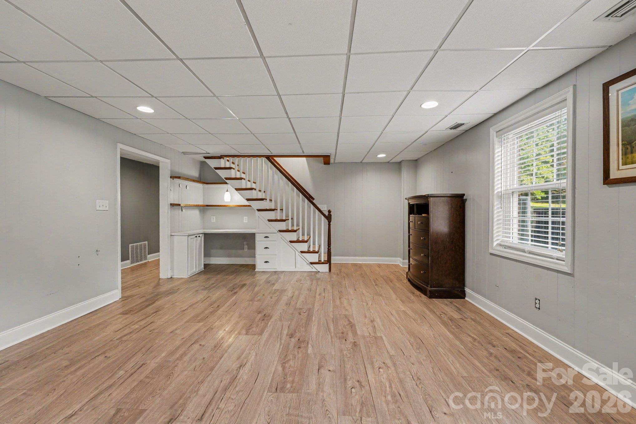 Single Family Residence at 1170 Old Salem Road, Kernersville, photo 28 of 48