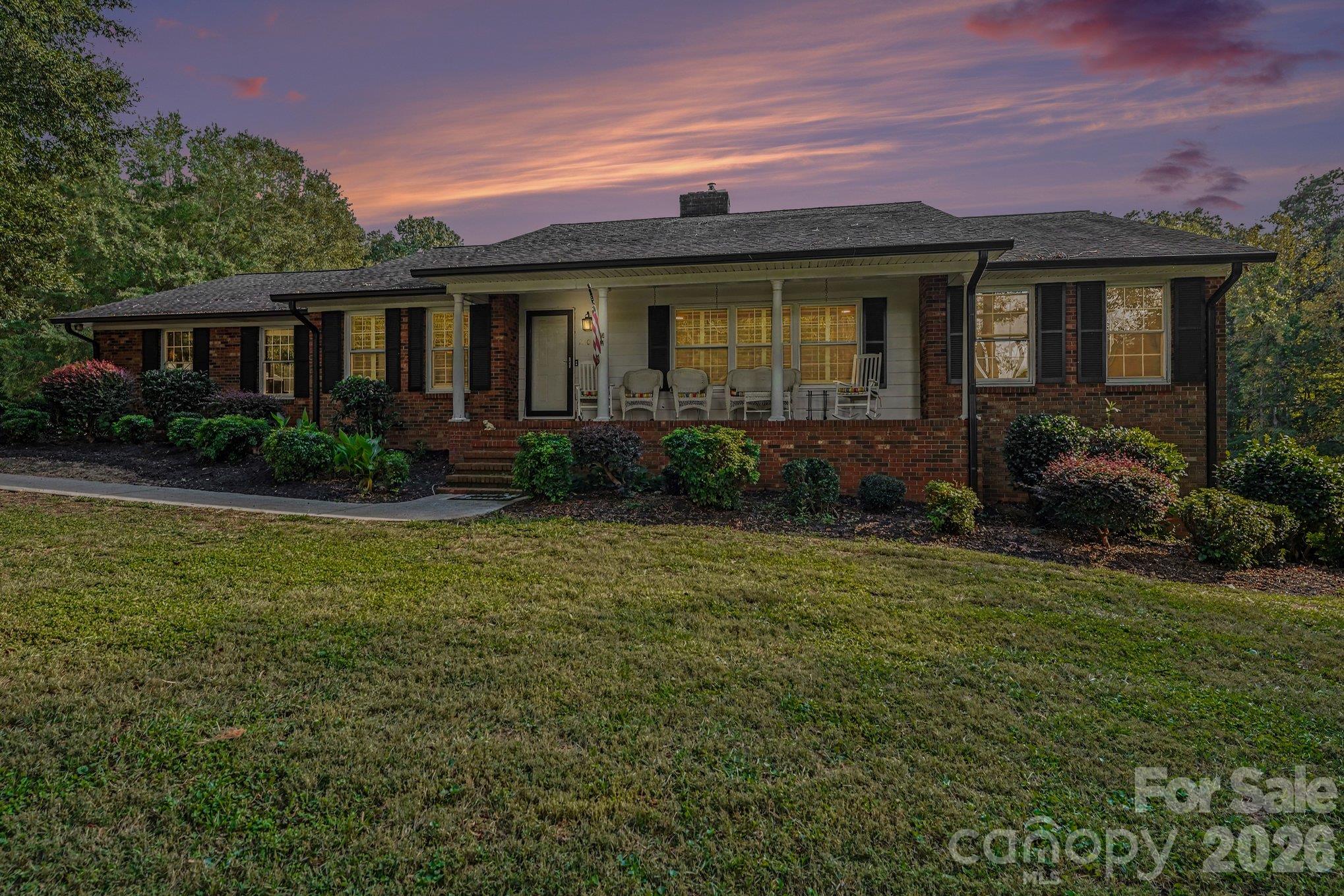 Single Family Residence at 1170 Old Salem Road, Kernersville, photo 43 of 48