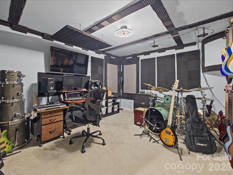 Recording studio or flex space - 213 Candish Court, Fort Mill