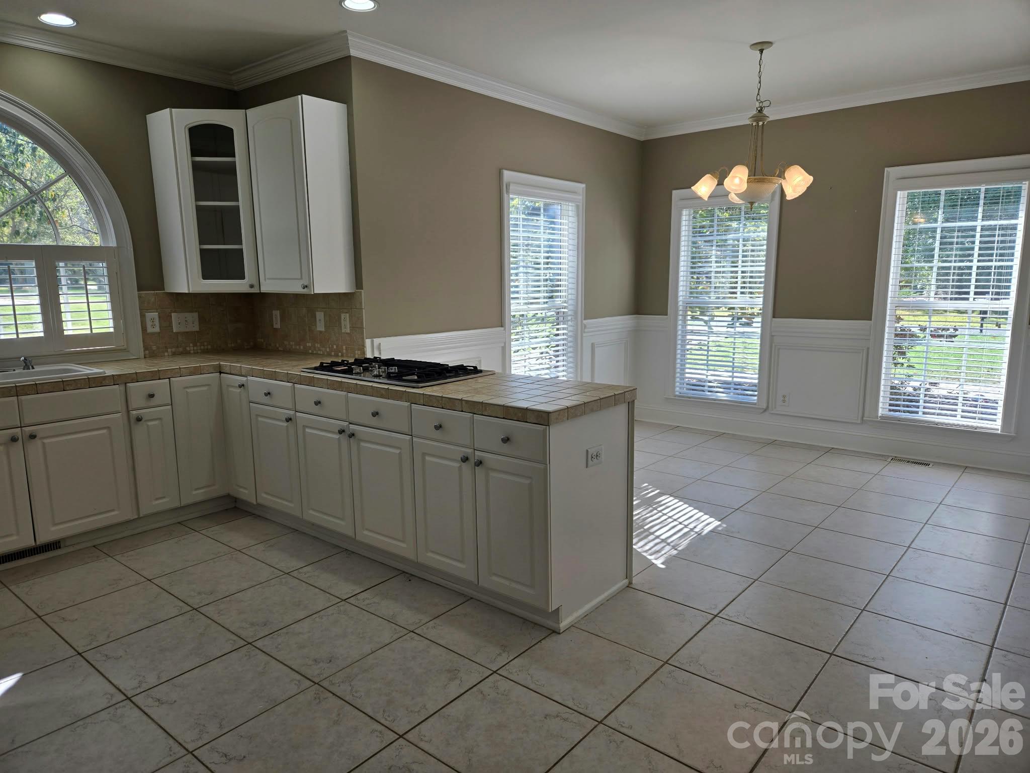 kitchen/breakfast - 3008 Scottsdale Lane, Matthews