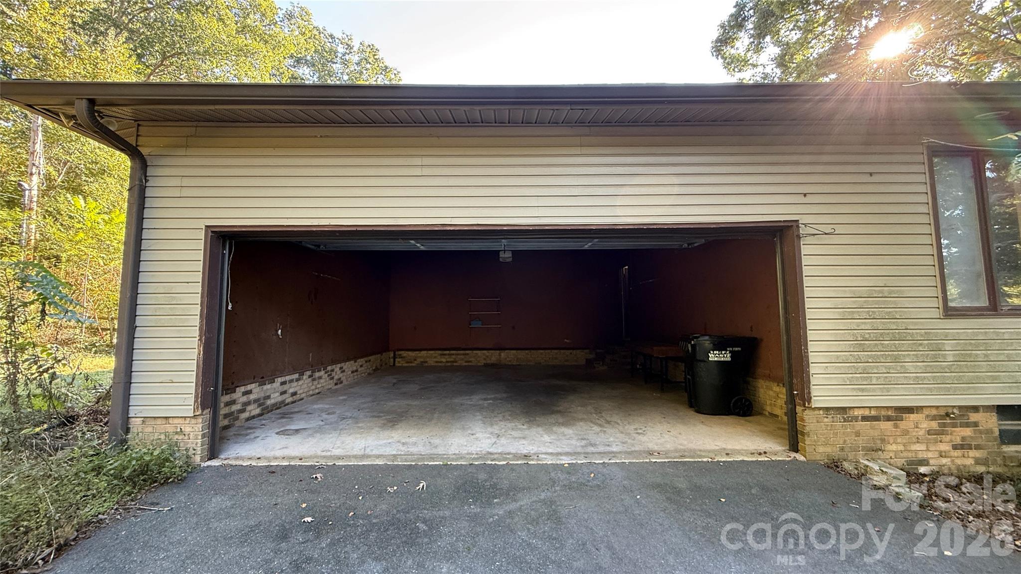 Single Family Residence at 36934 Tercher Road, New London, photo 3 of 44