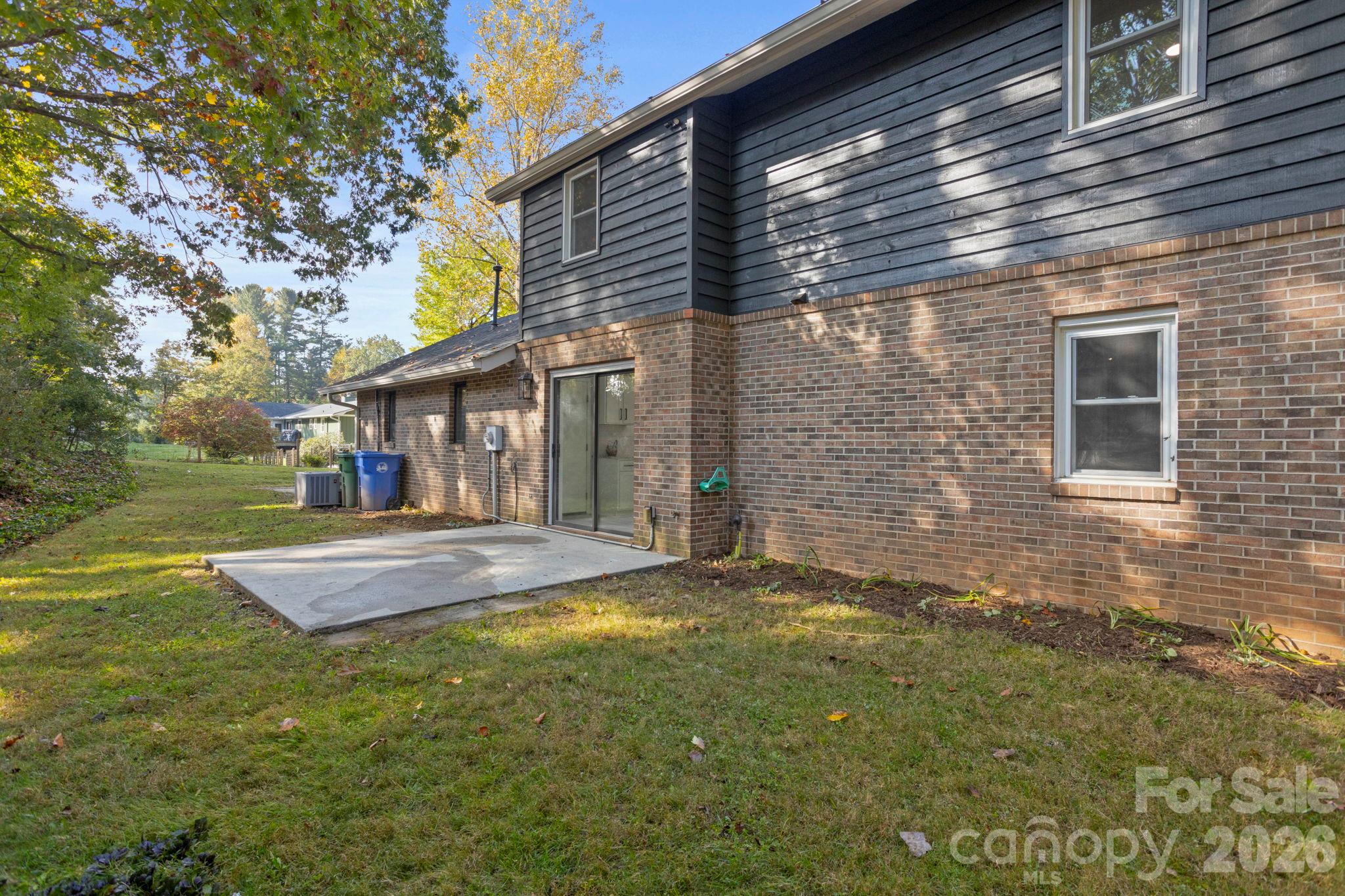 Single Family Residence at 97 Wilkie Way, Fletcher, photo 35 of 37