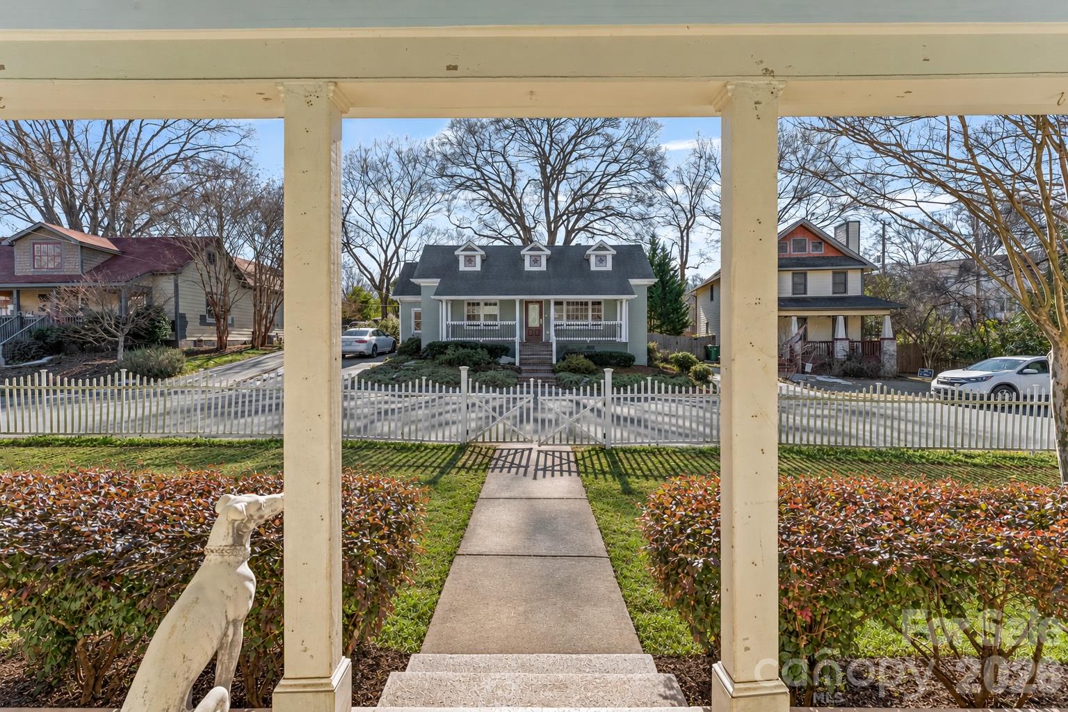 Single Family Residence at 2815 N Myers Street, Charlotte, photo 5 of 38