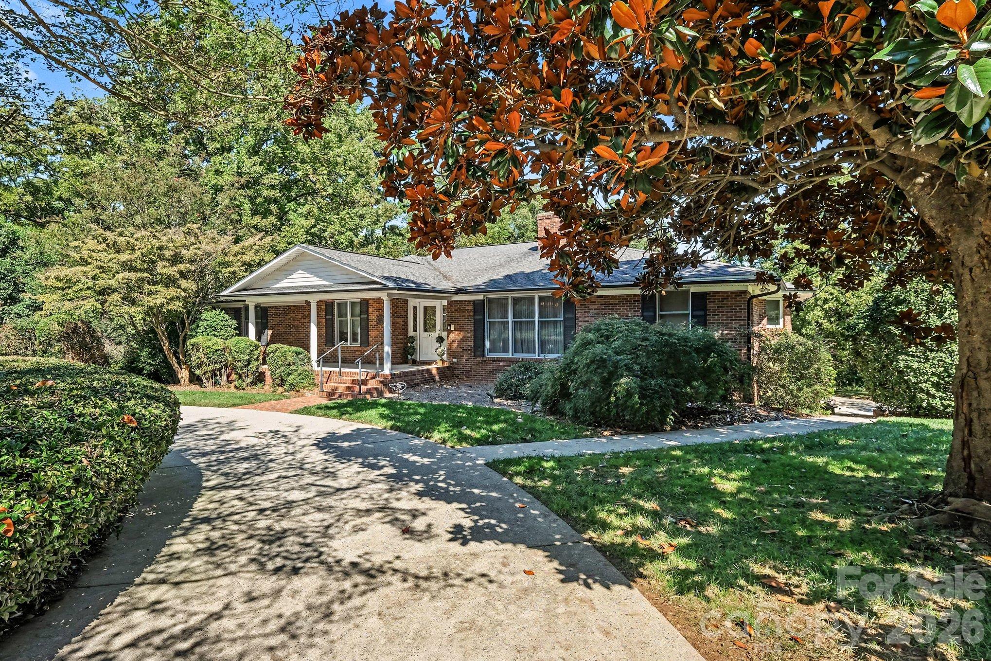Multi-car crescent front driveway for easy main level access - 746 Grandview Drive NE, Concord