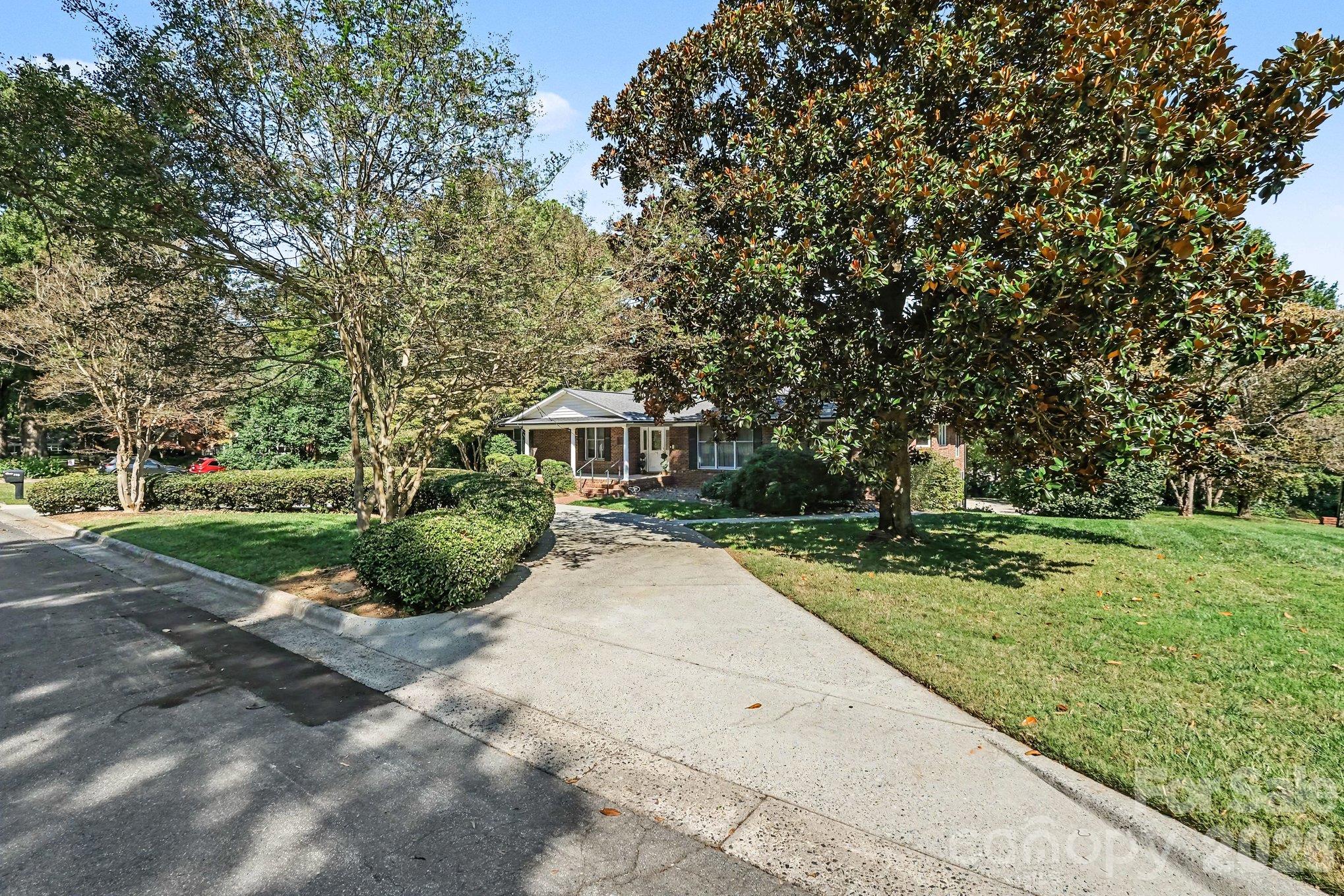 Single Family Residence at 746 Grandview Drive NE, Concord, photo 45 of 48