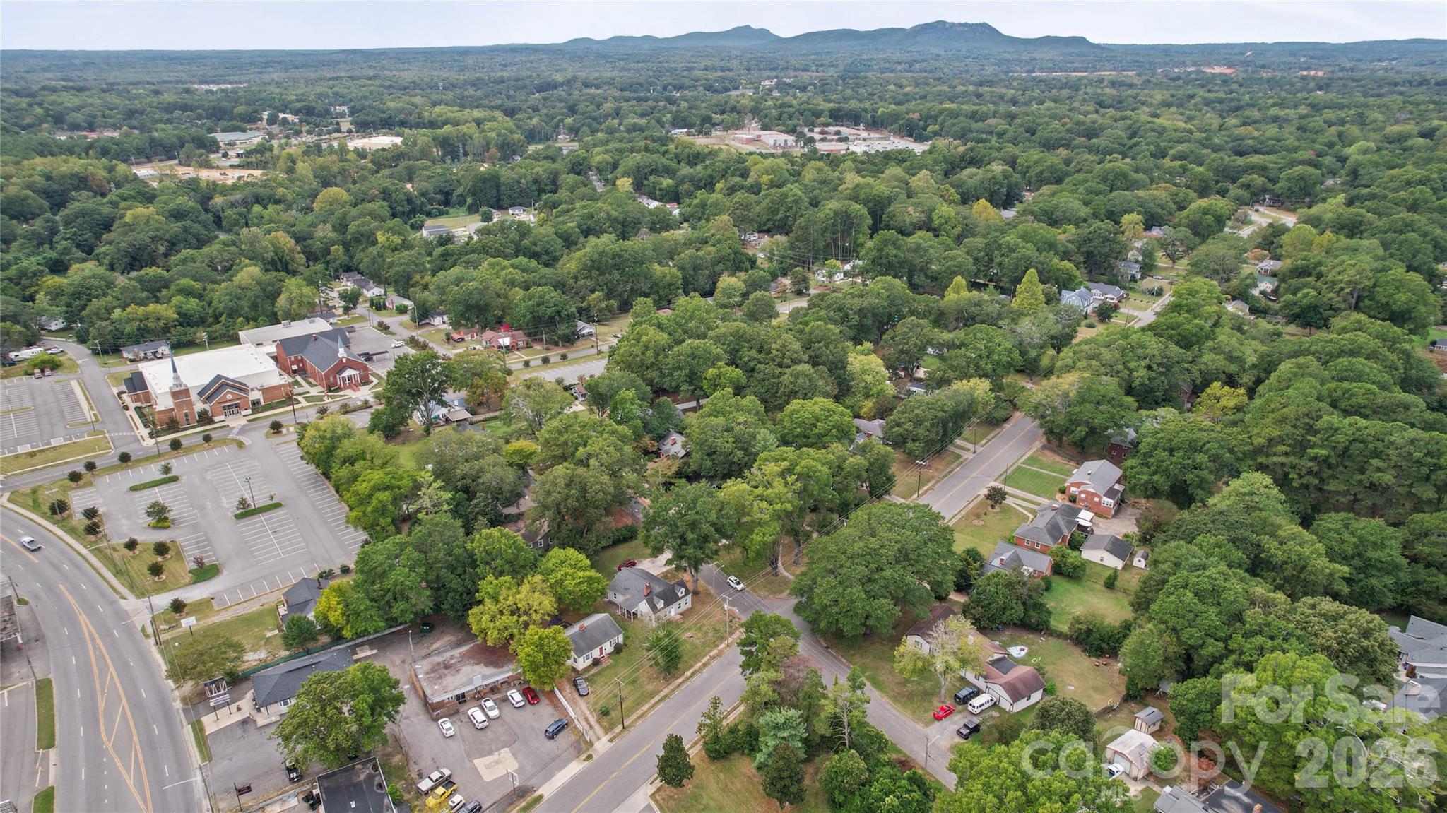 Single Family Residence at 601 Carolina Avenue, Gastonia, photo 40 of 47