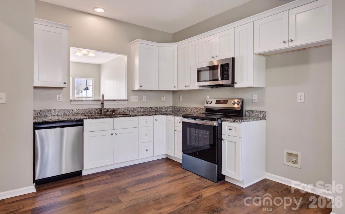 Townhouse at 11757 Fiddlers Roof Lane, Charlotte, photo 7 of 19