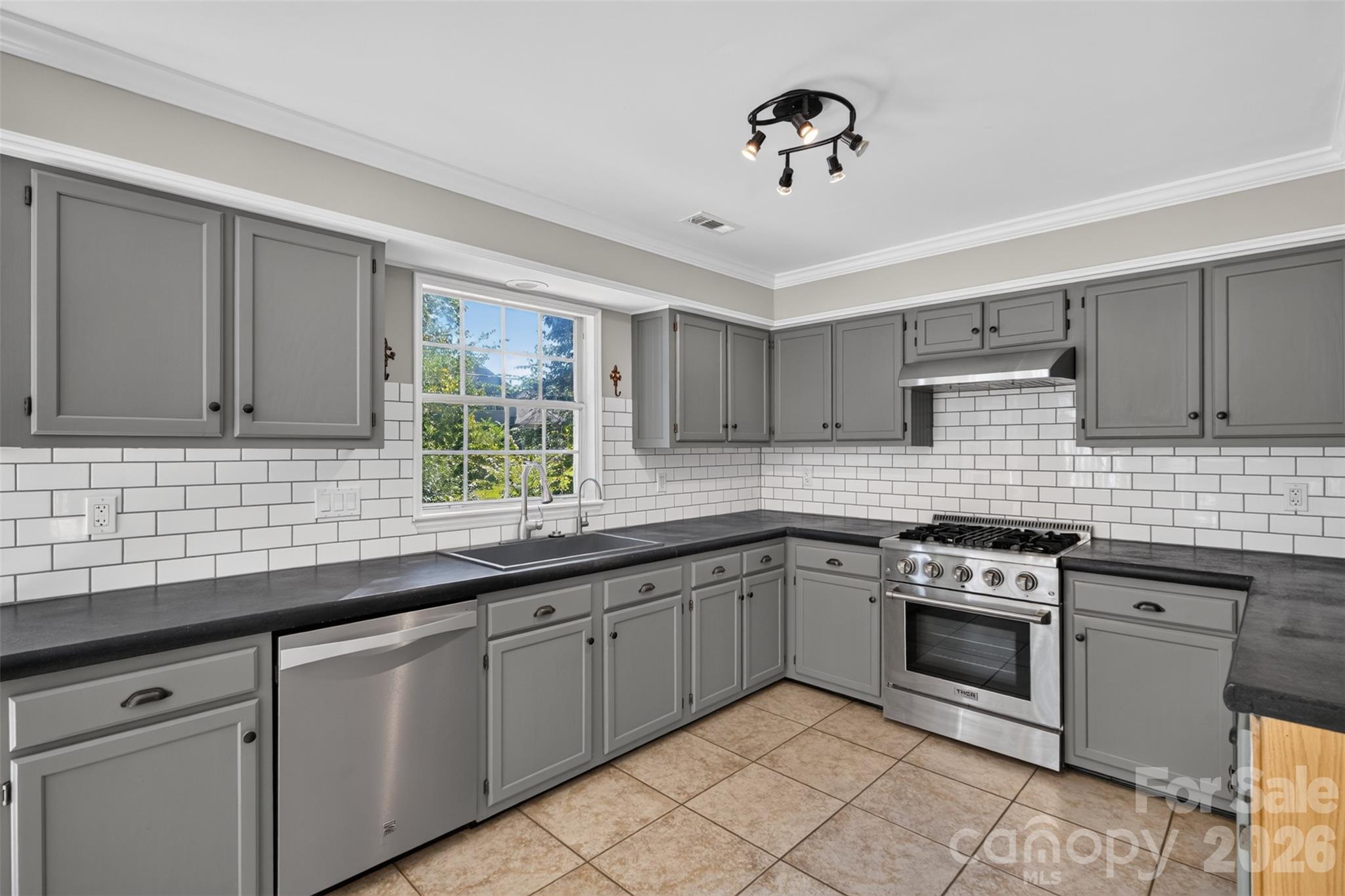 Single Family Residence at 12427 Woodside Falls Road, Pineville, photo 14 of 48