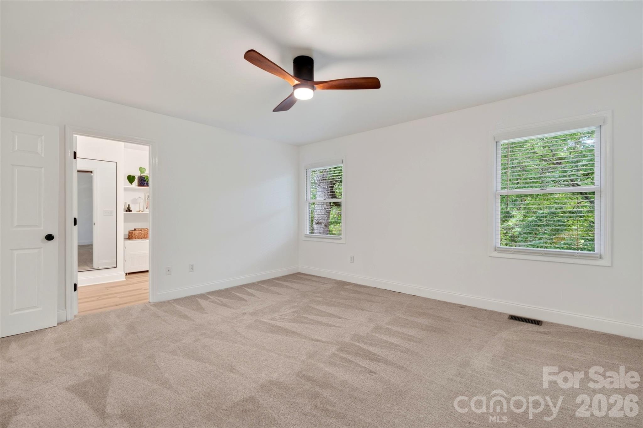 Single Family Residence at 602 Parkway Vista Drive, Asheville, photo 29 of 40