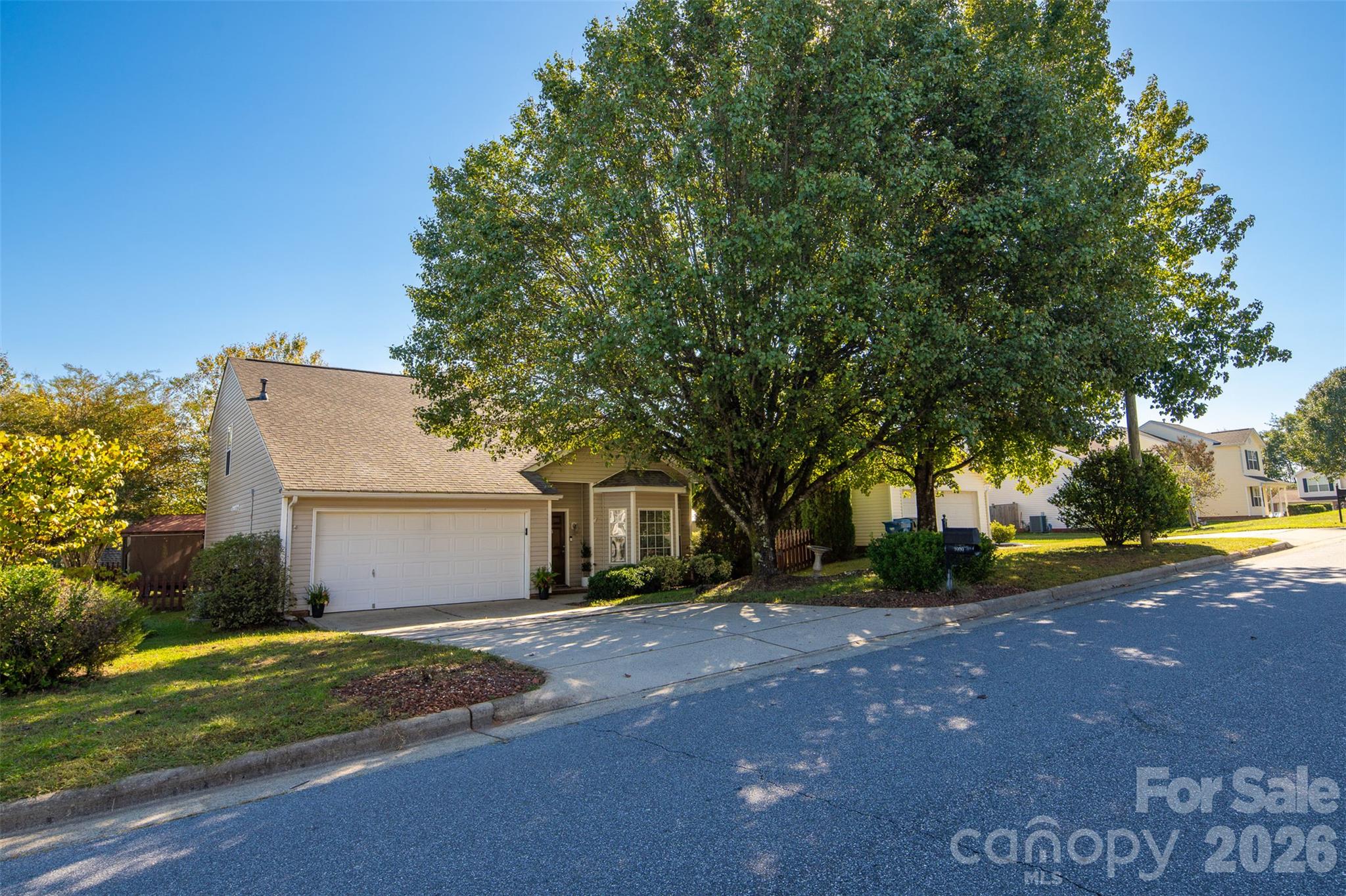Single Family Residence at 1969 8th Street Lane SE, Hickory, photo 6 of 48