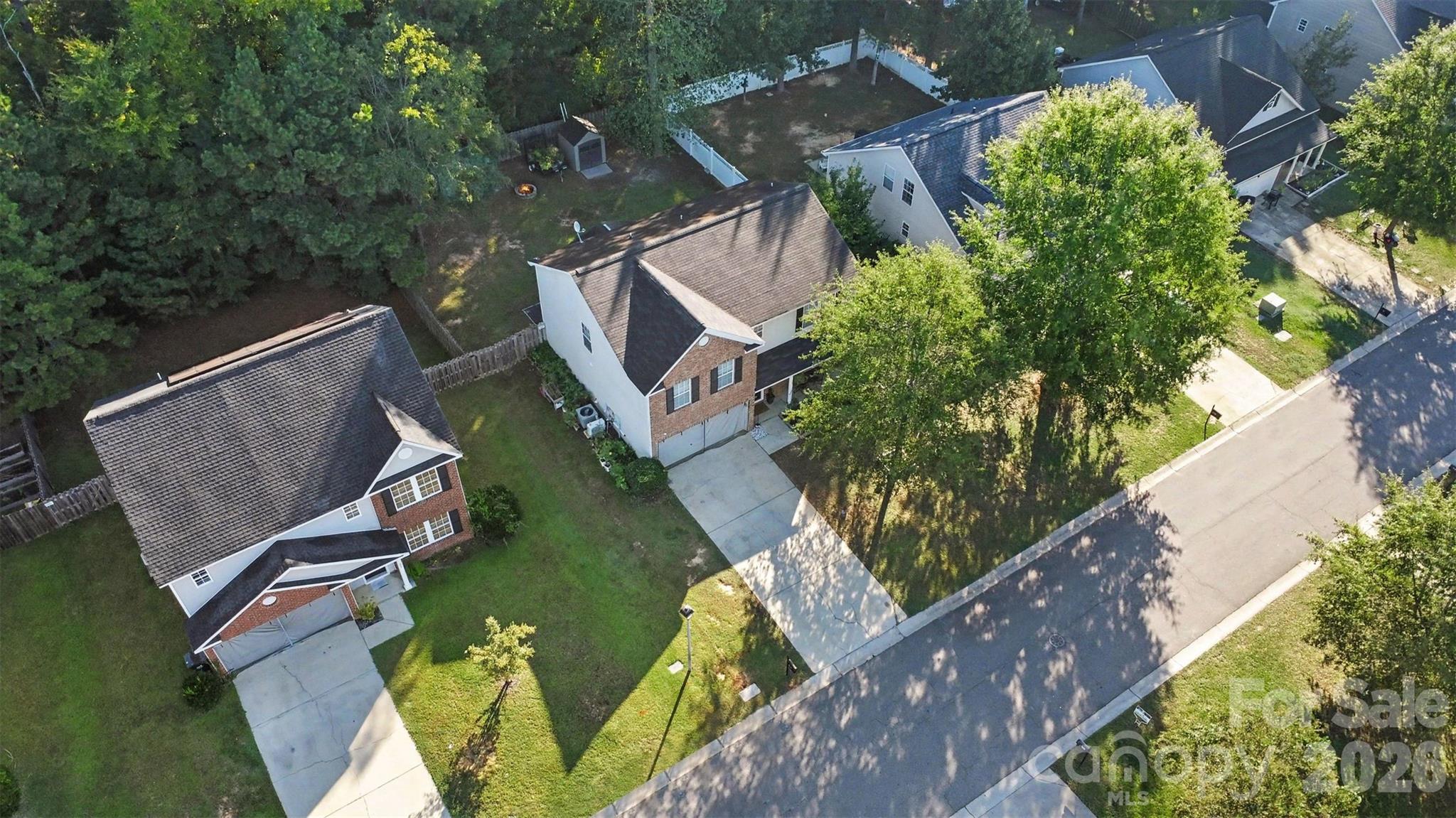 Single Family Residence at 669 Lynville Lane, Rock Hill, photo 4 of 26