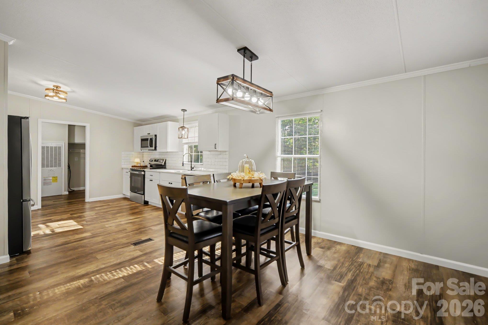 Single Family Residence at 125 Heartwood Lane, Statesville, photo 7 of 27