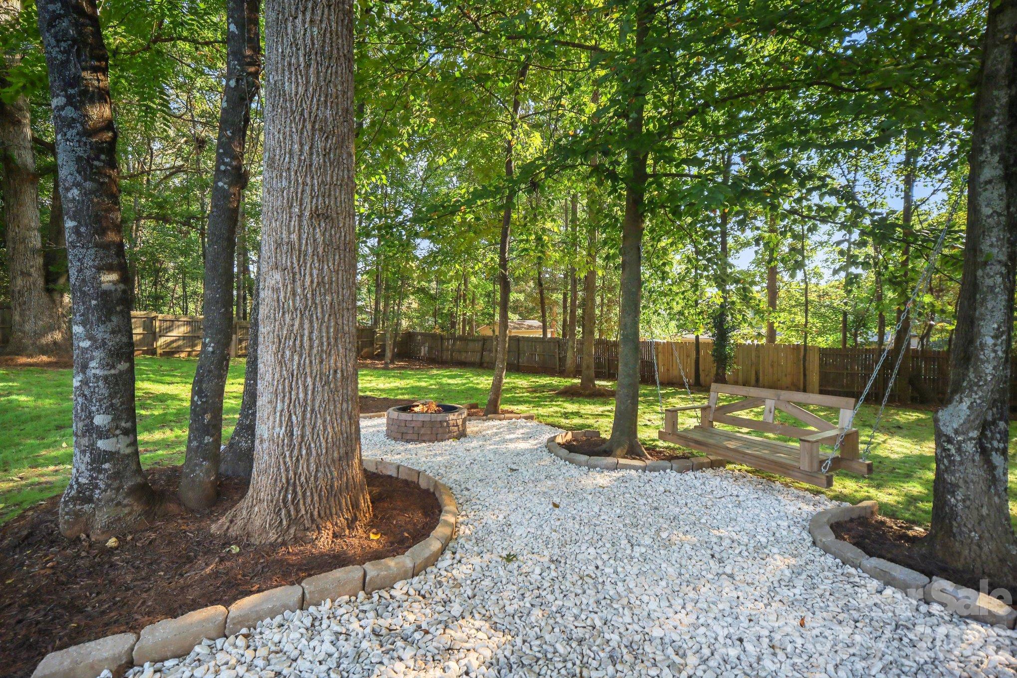 Single Family Residence at 125 Heartwood Lane, Statesville, photo 24 of 27