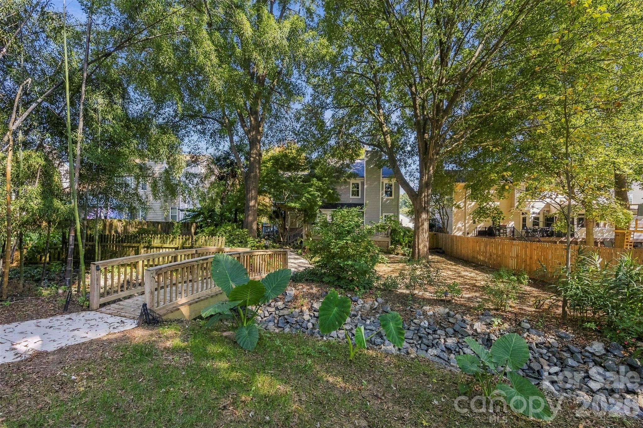 Single Family Residence at 9014 Pickering Grove Lane, Charlotte, photo 38 of 43