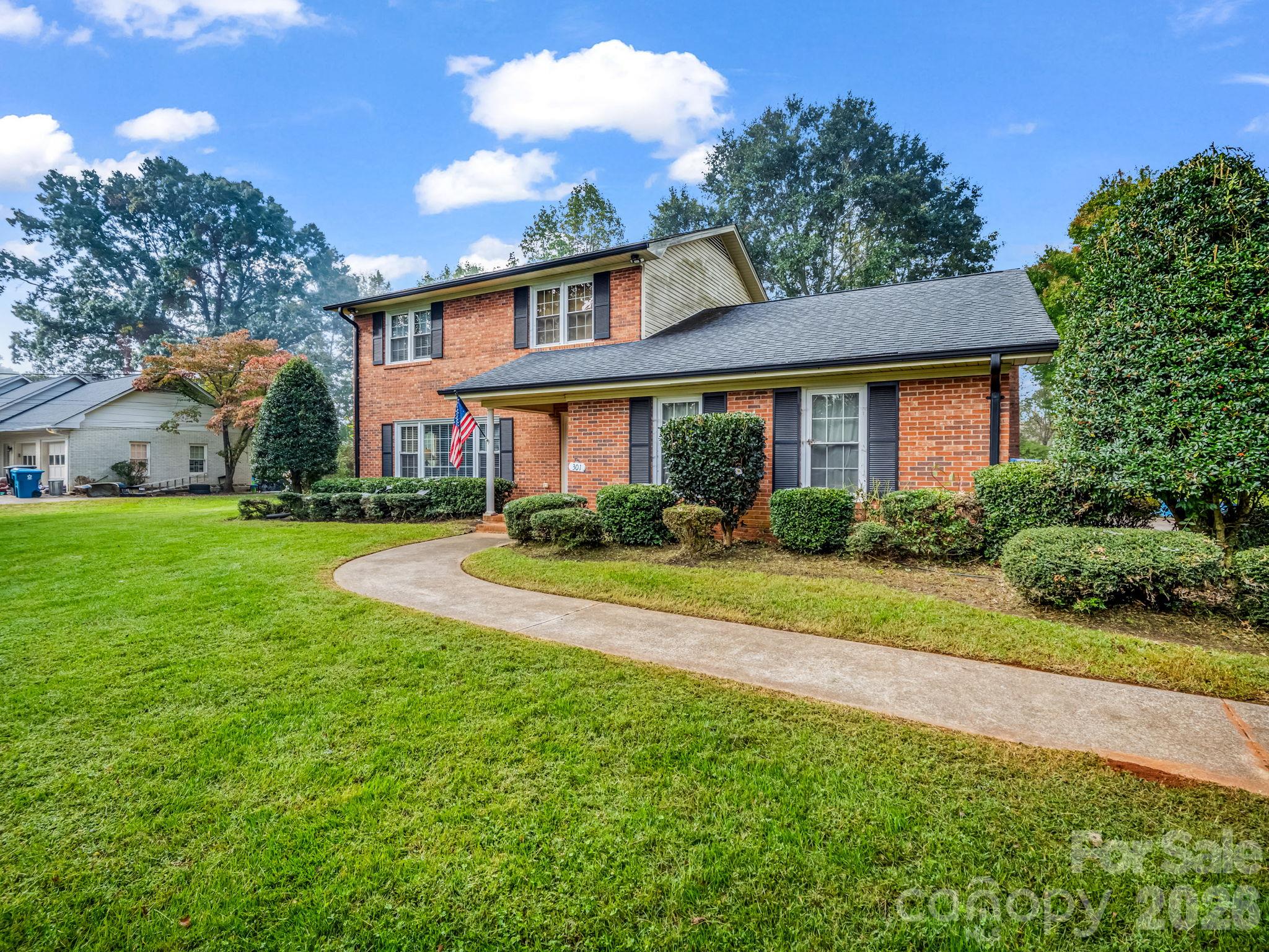 Single Family Residence at 301 Knollwood Drive, Forest City, photo 2 of 28