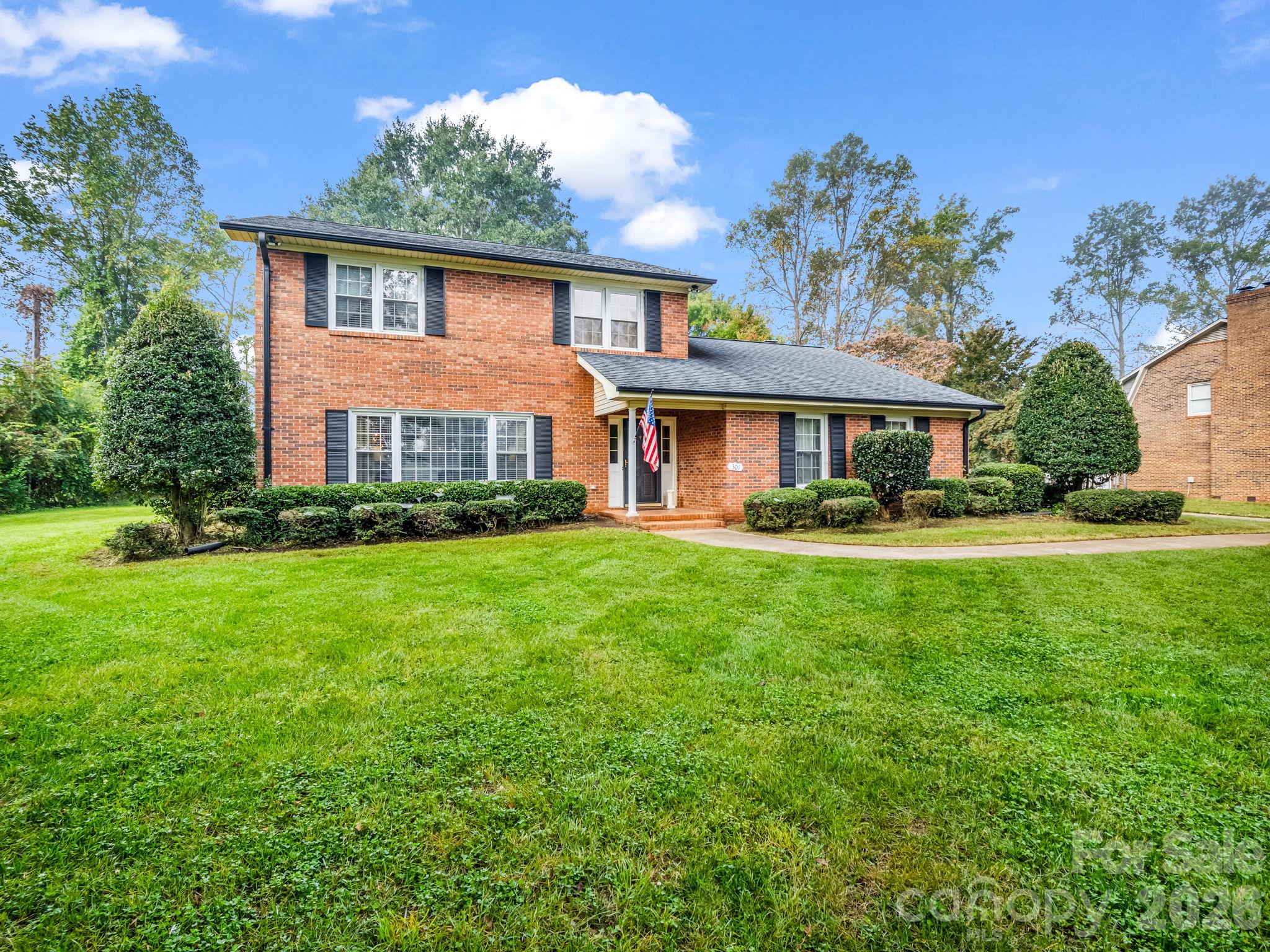 Single Family Residence at 301 Knollwood Drive, Forest City, photo 3 of 28