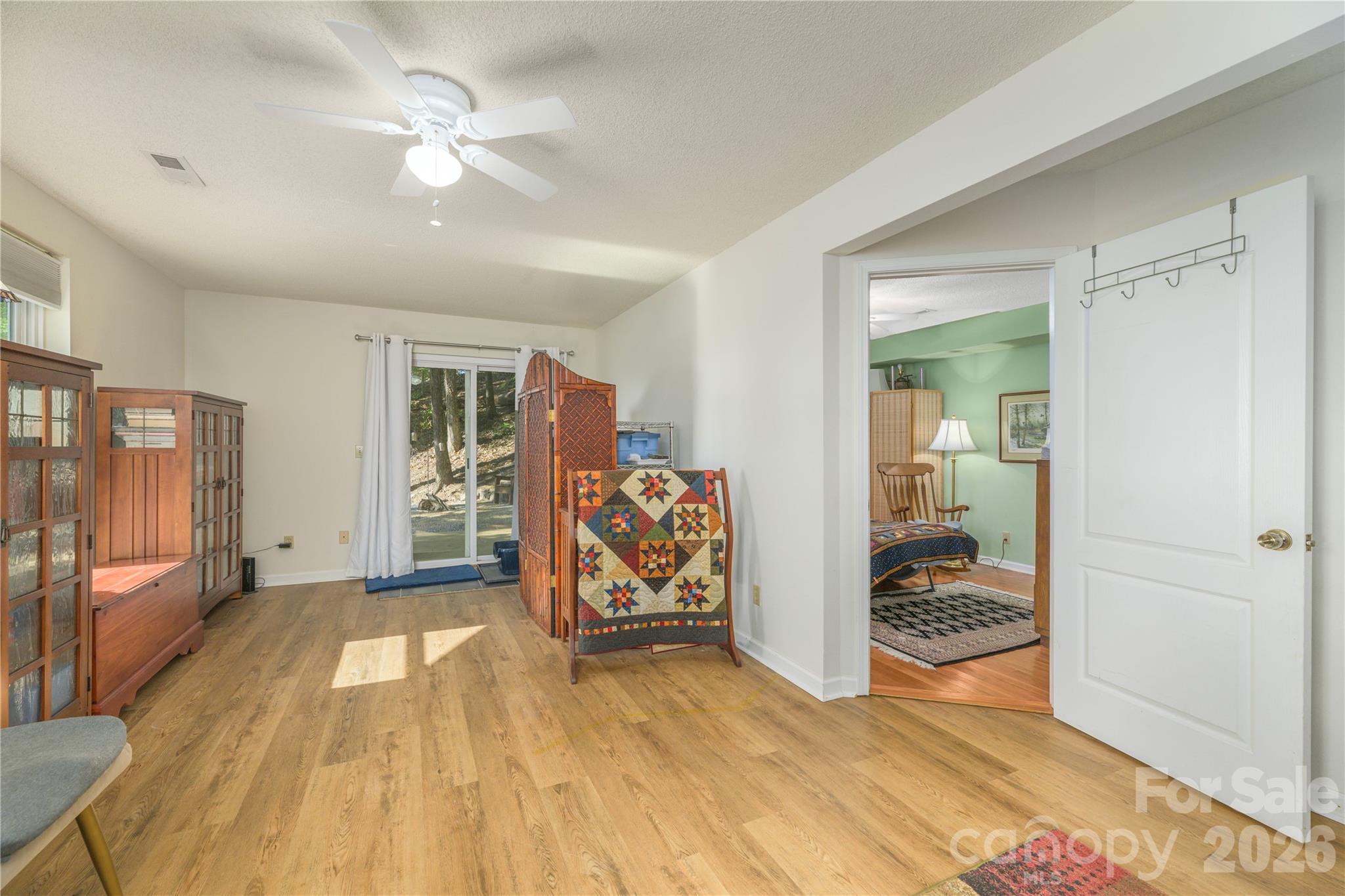 Single Family Residence at 804 Madison Heights Drive, Marshall, photo 22 of 47