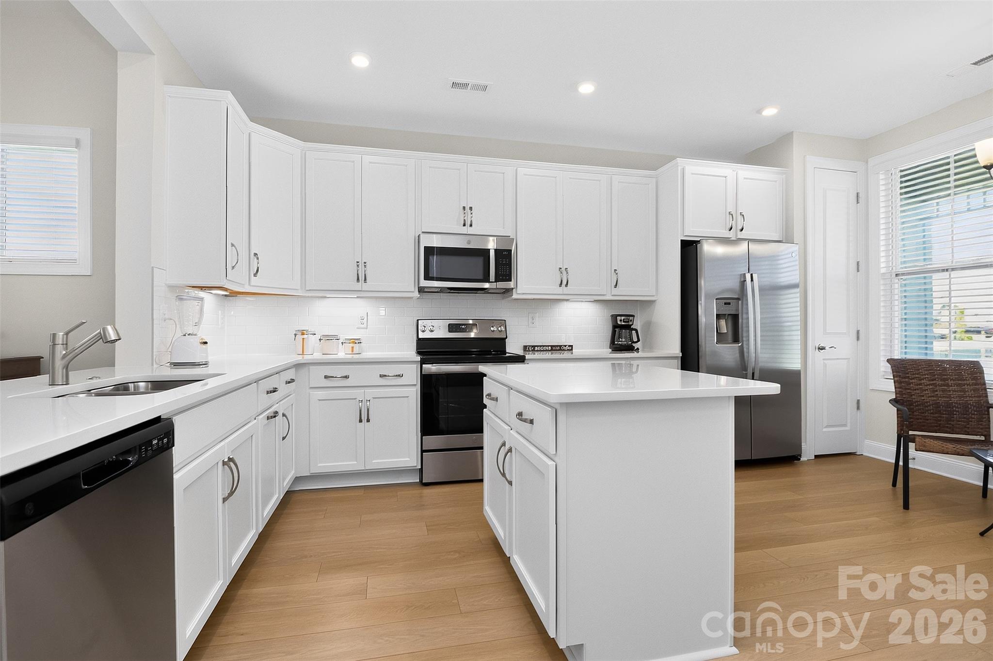 Single Family Residence at 4404 Moxie Way, Charlotte, photo 12 of 47