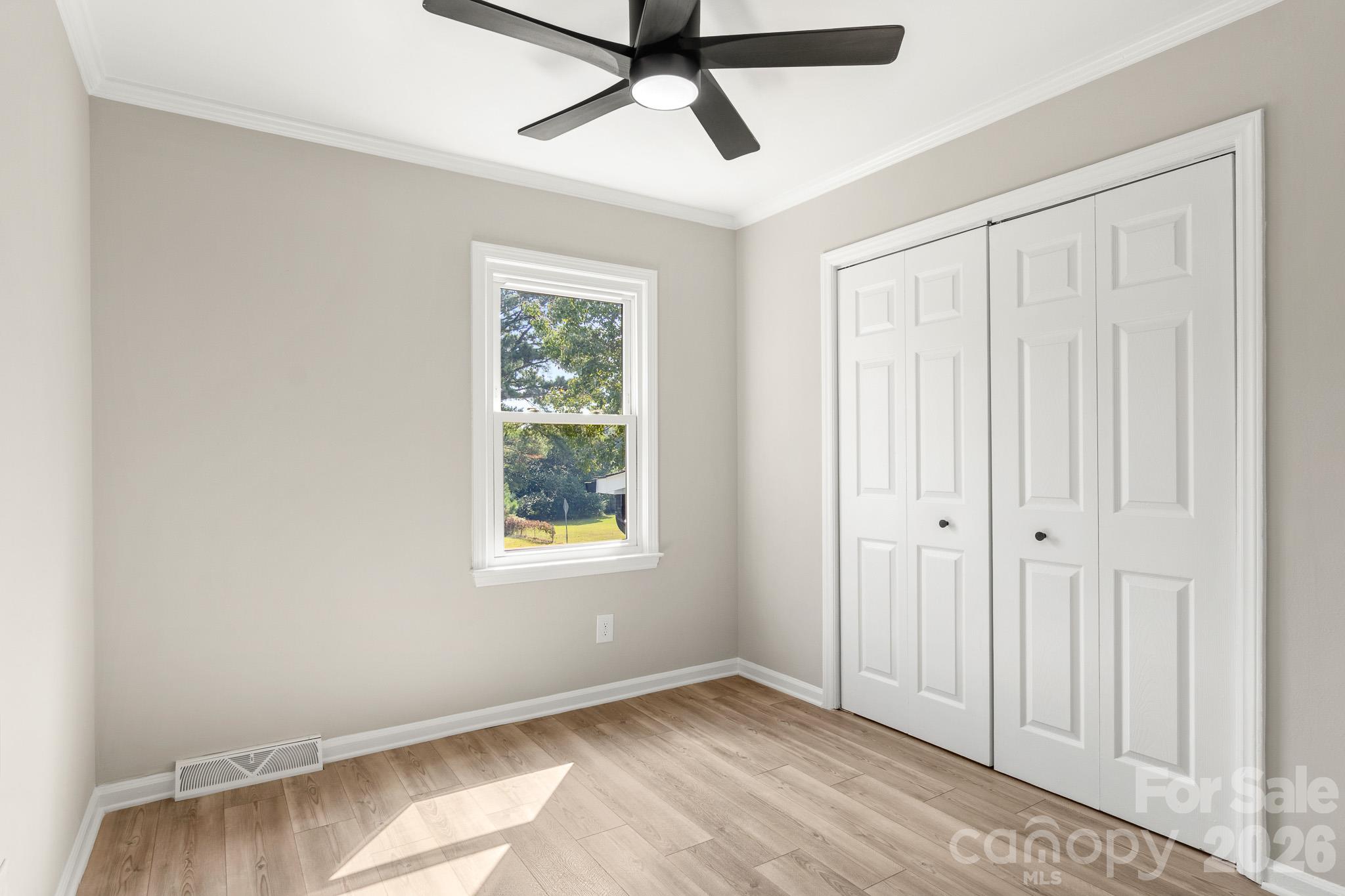 Single Family Residence at 309 Catawba Circle N, Matthews, photo 16 of 48