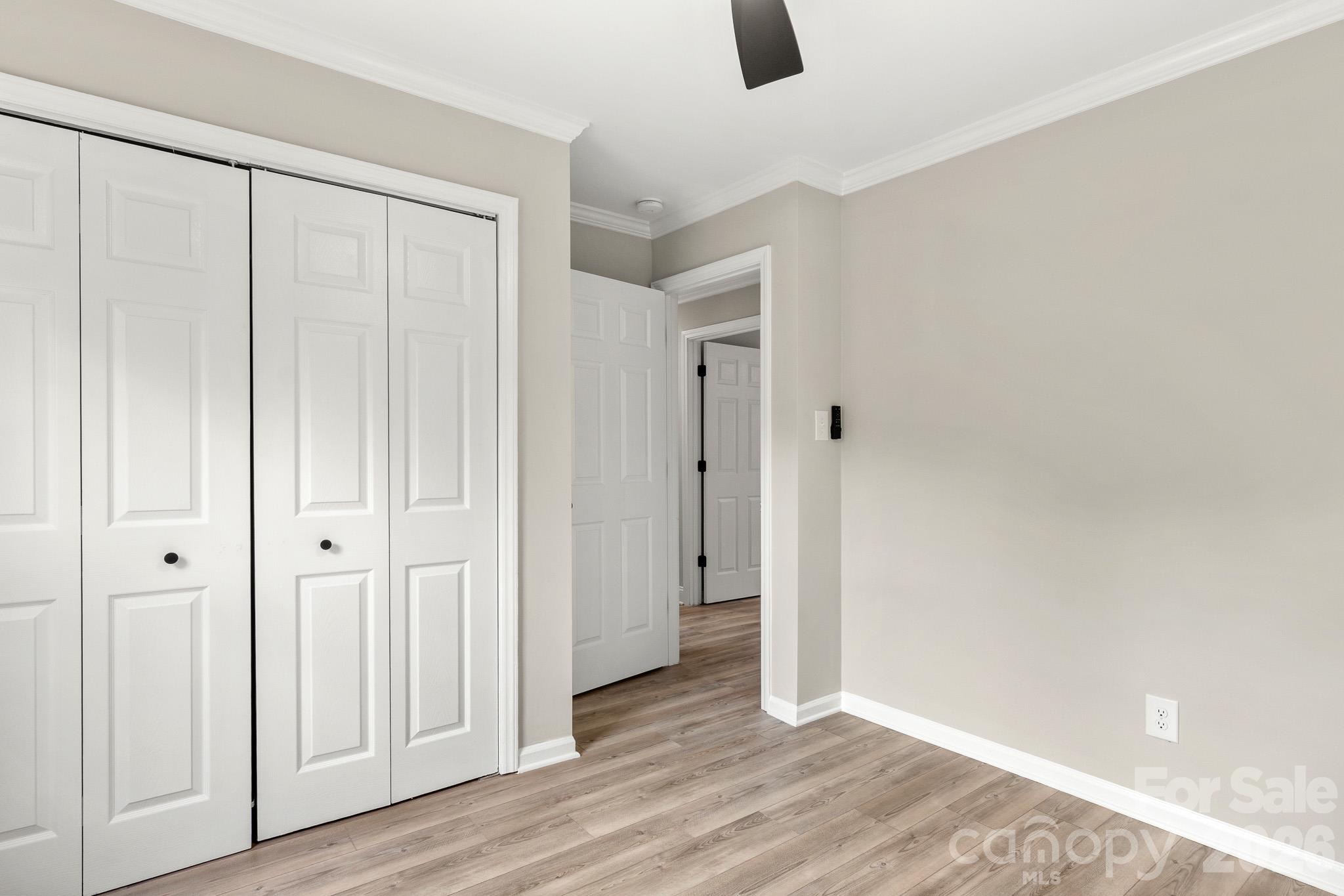 Single Family Residence at 309 Catawba Circle N, Matthews, photo 19 of 48