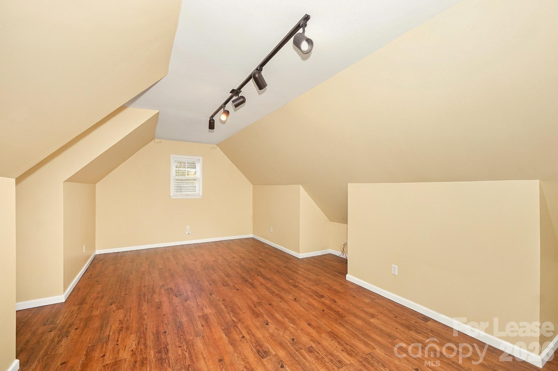 Single Family Residence at 118 Sundance Circle, Statesville, photo 17 of 19