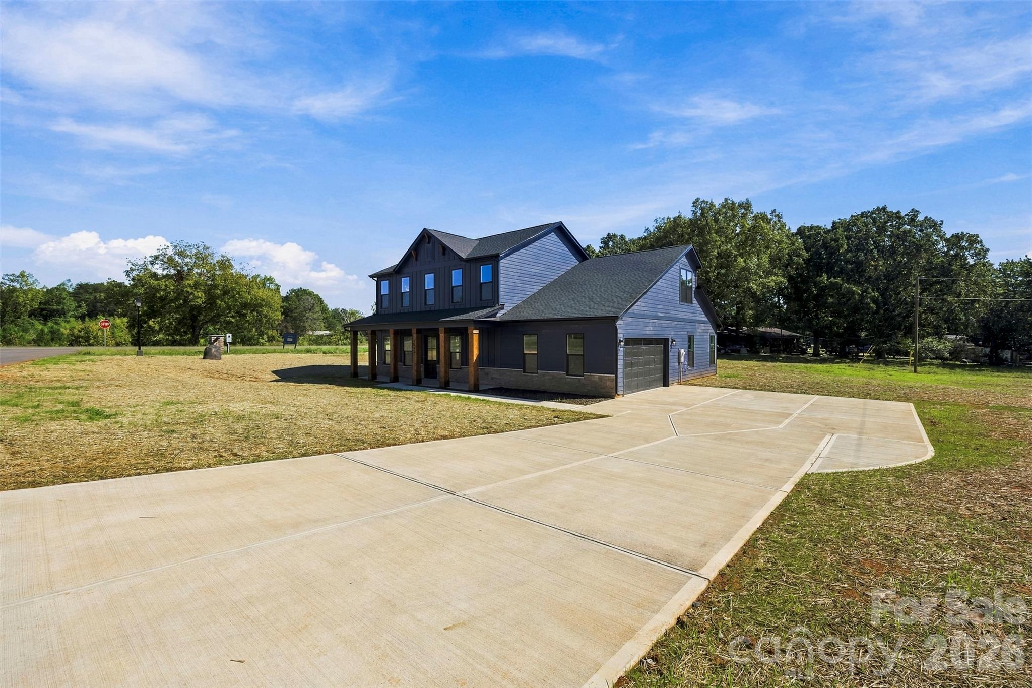 Single Family Residence at 1503 Lingerfelt Farm Drive, Bessemer City, photo 3 of 38