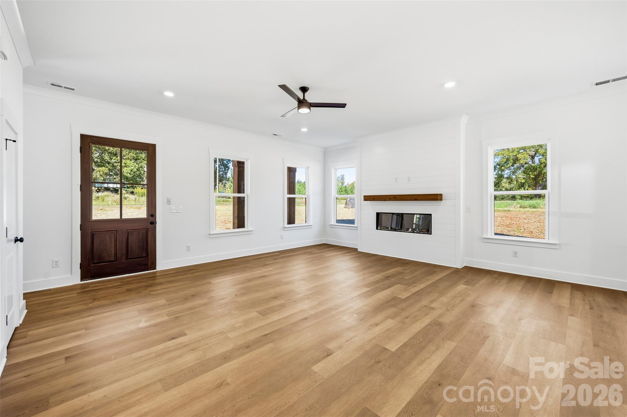 Single Family Residence at 1503 Lingerfelt Farm Drive, Bessemer City, photo 6 of 38