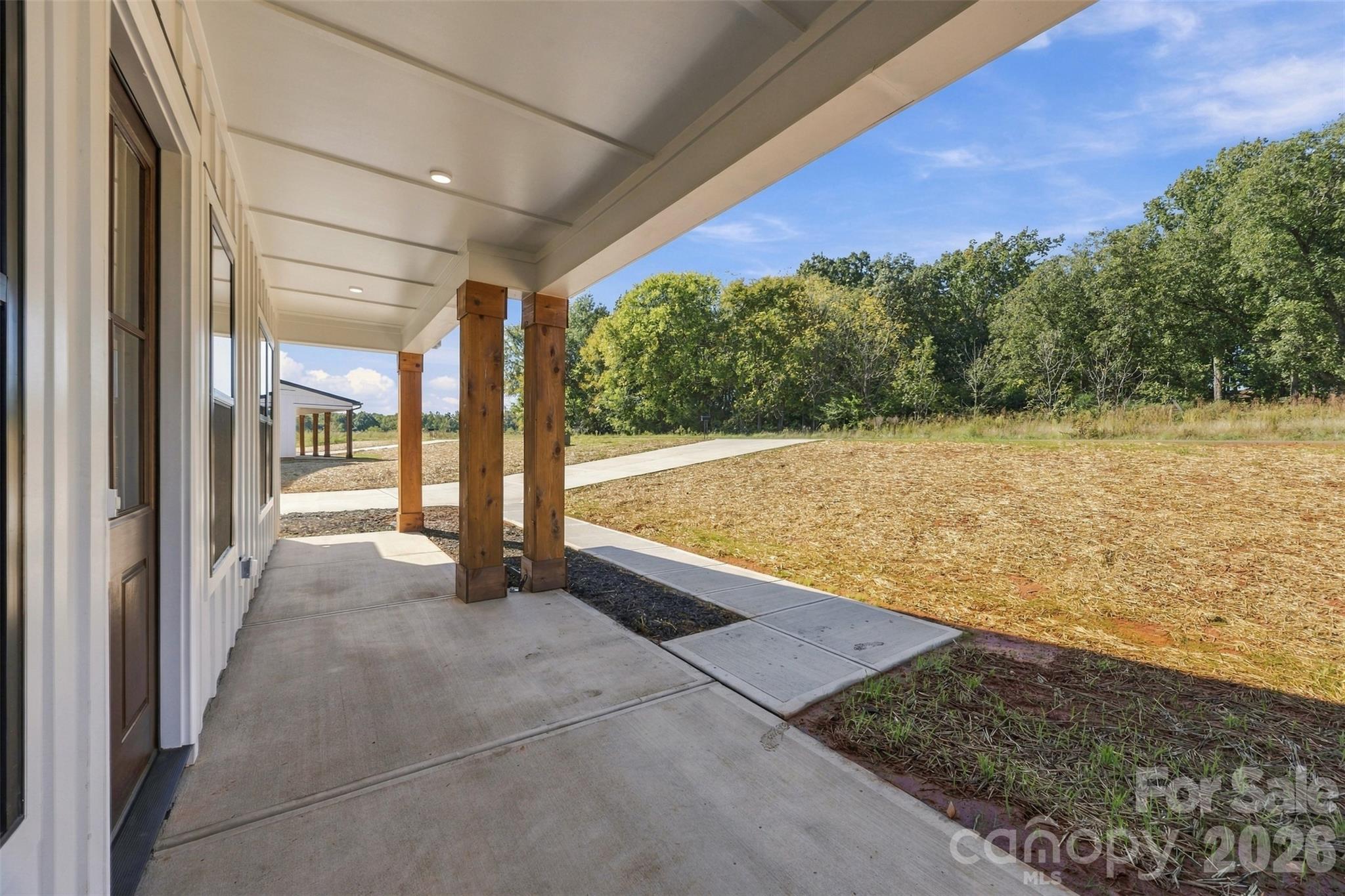 Single Family Residence at 1507 Lingerfelt Farm Drive, Bessemer City, photo 5 of 39