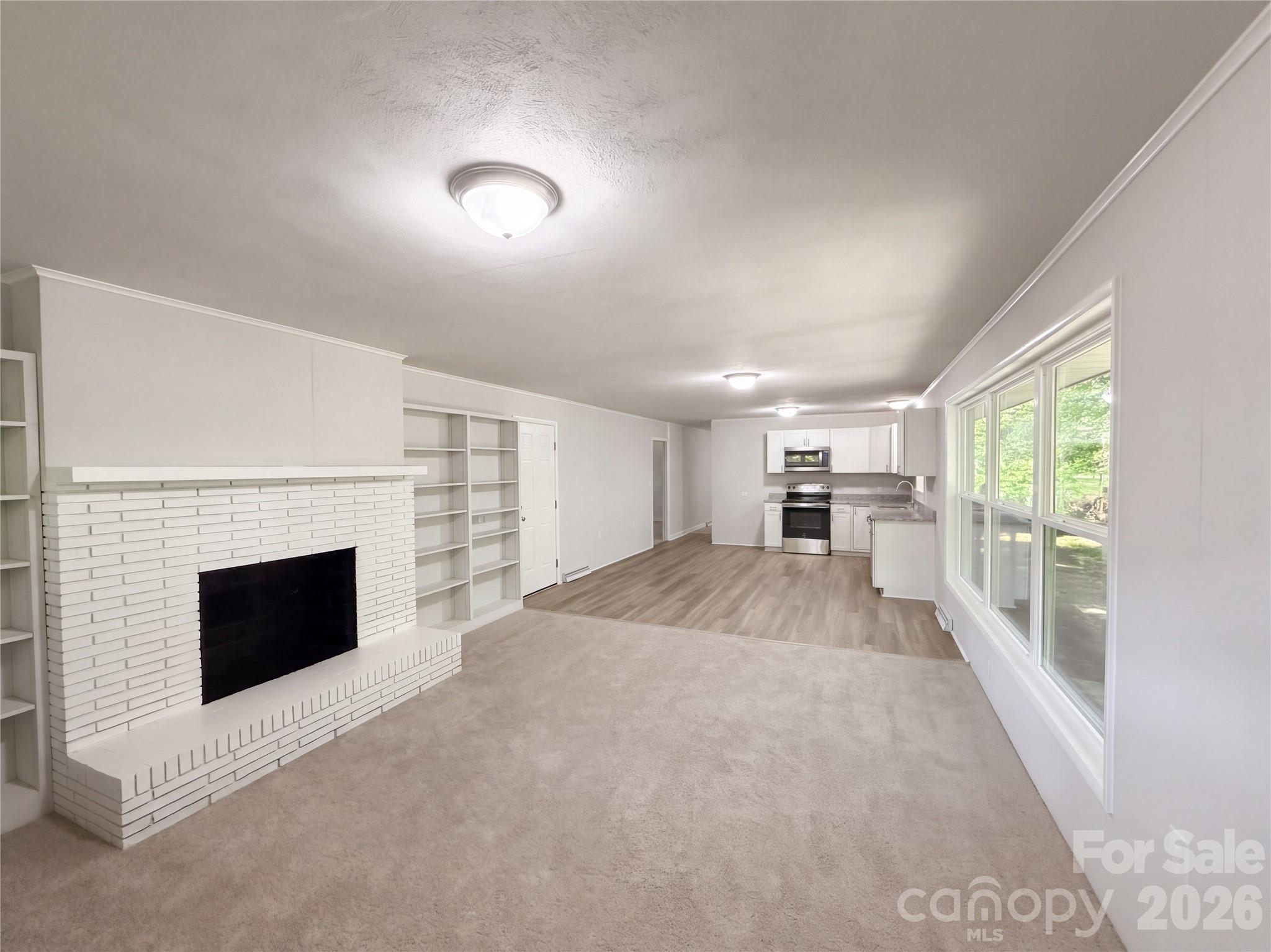 Single Family Residence at 1632 Carolina Circle, Gastonia, photo 4 of 25