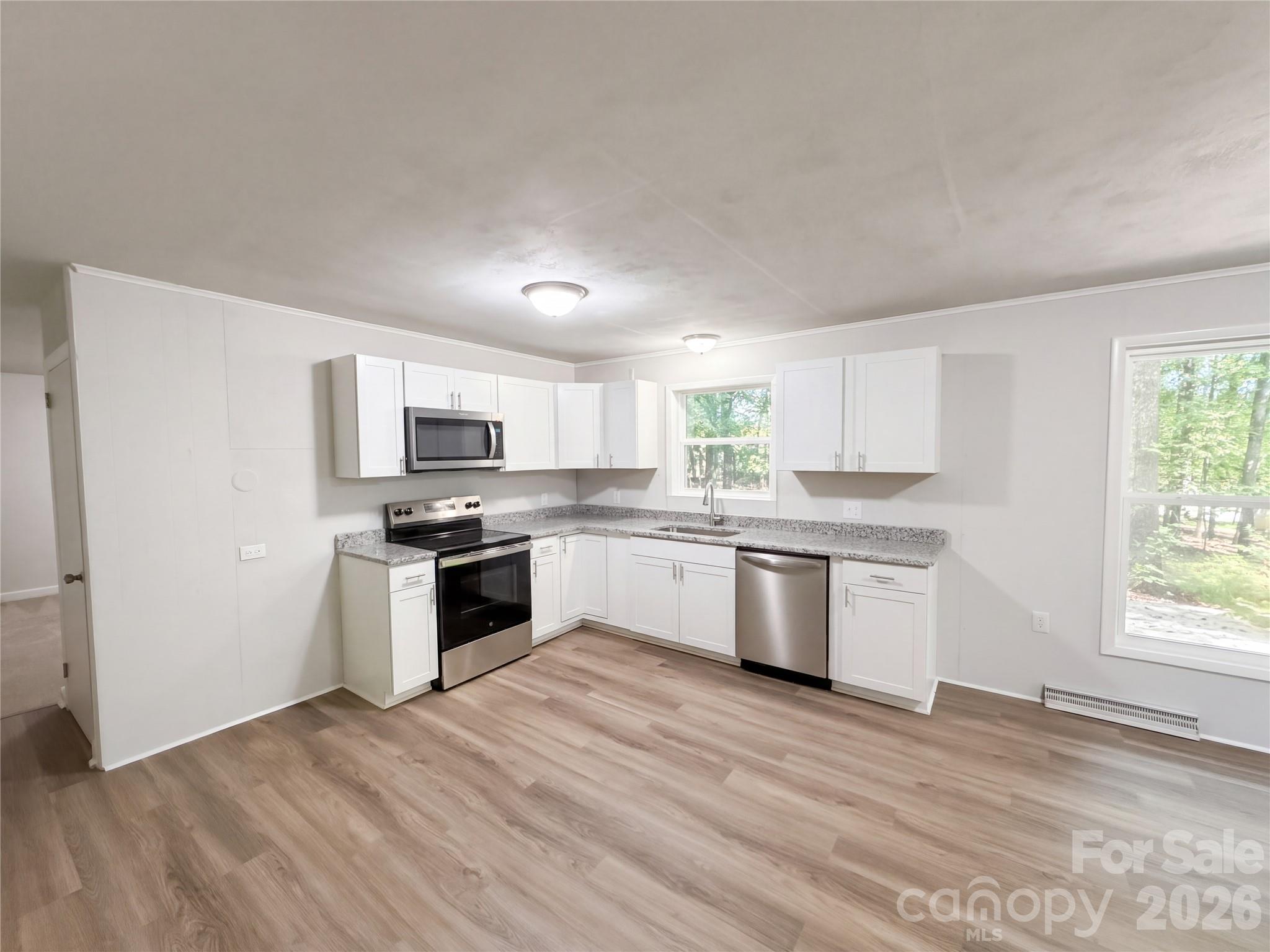 Single Family Residence at 1632 Carolina Circle, Gastonia, photo 6 of 25