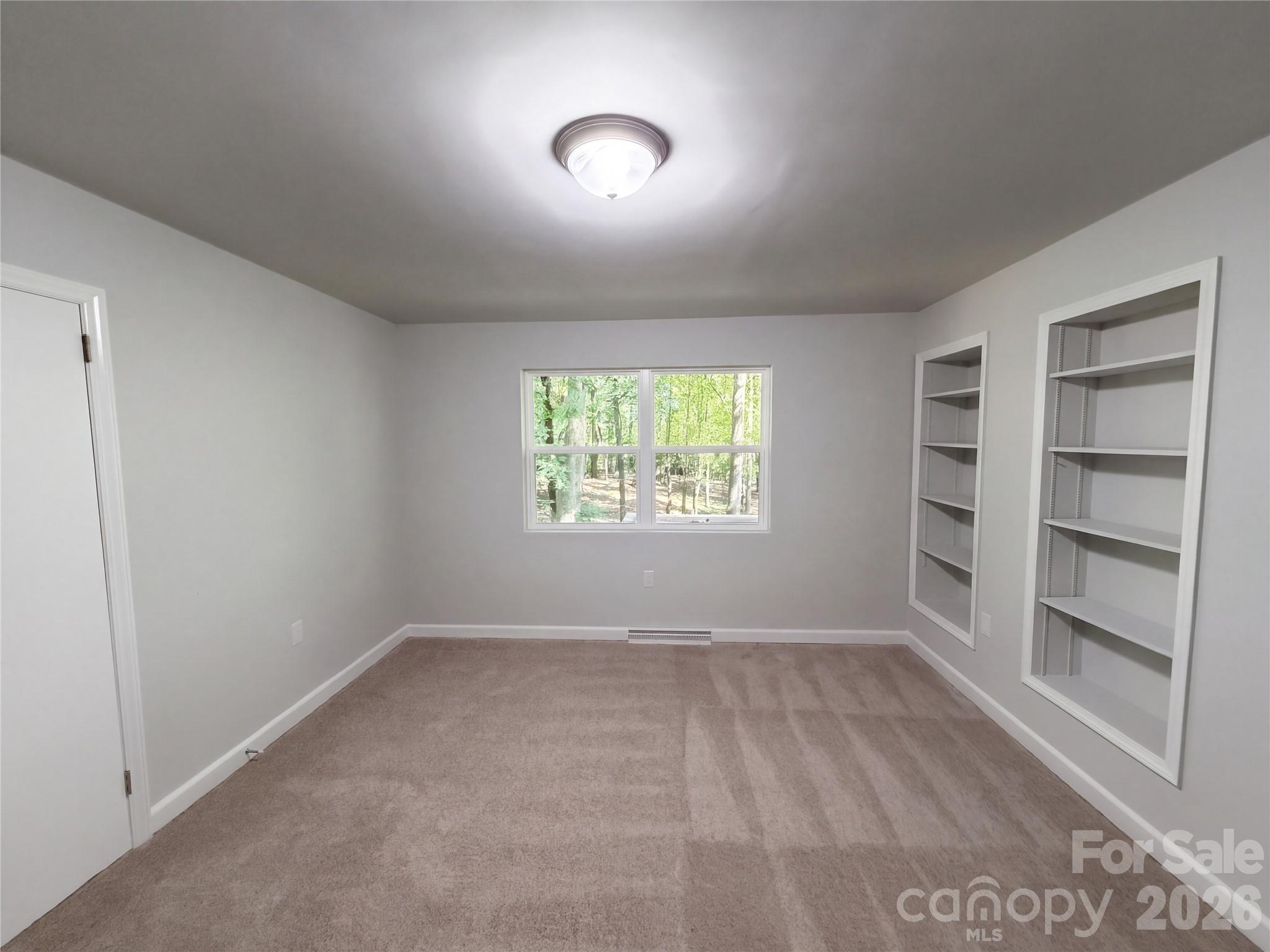 Single Family Residence at 1632 Carolina Circle, Gastonia, photo 9 of 25