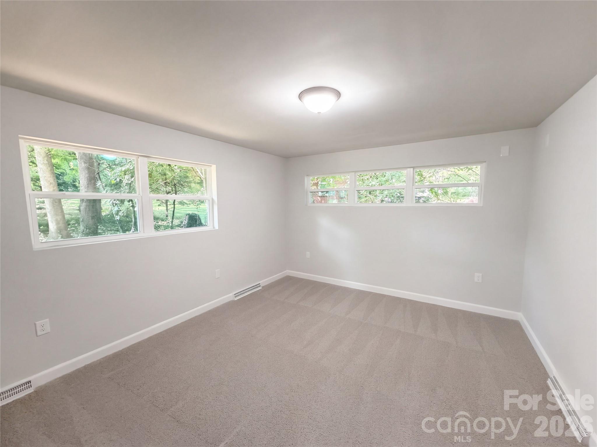 Single Family Residence at 1632 Carolina Circle, Gastonia, photo 11 of 25