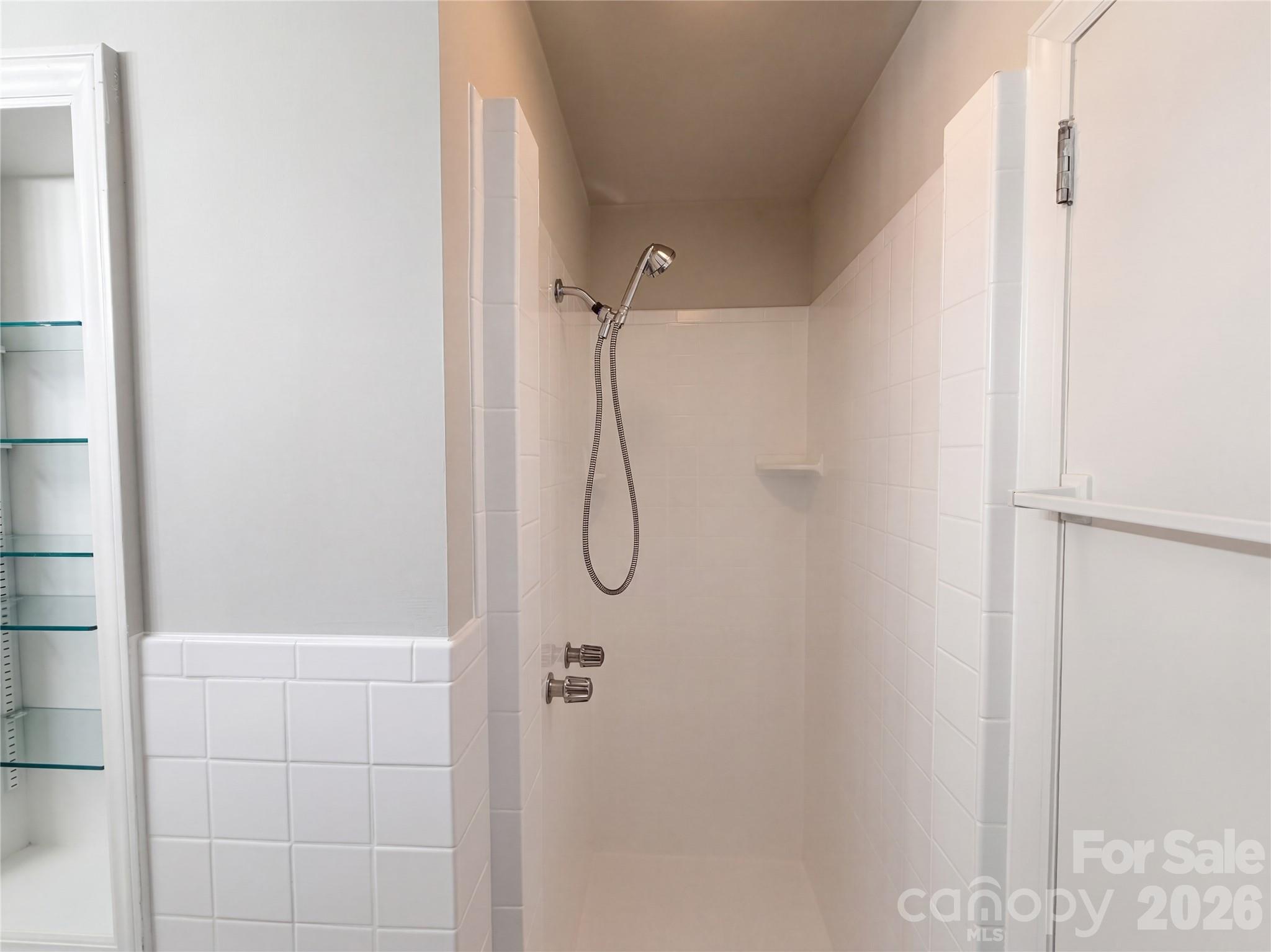 Single Family Residence at 1632 Carolina Circle, Gastonia, photo 20 of 25