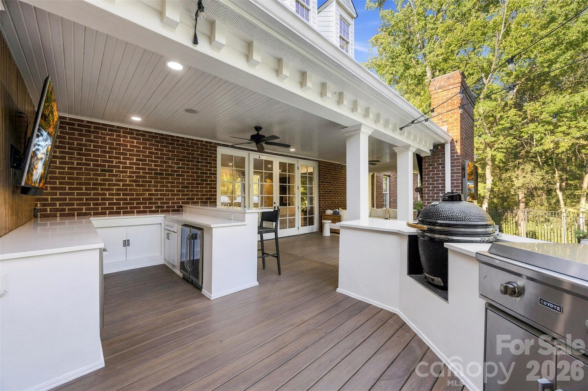 OUtdoor kitchen - 3236 Shillington Place, Charlotte