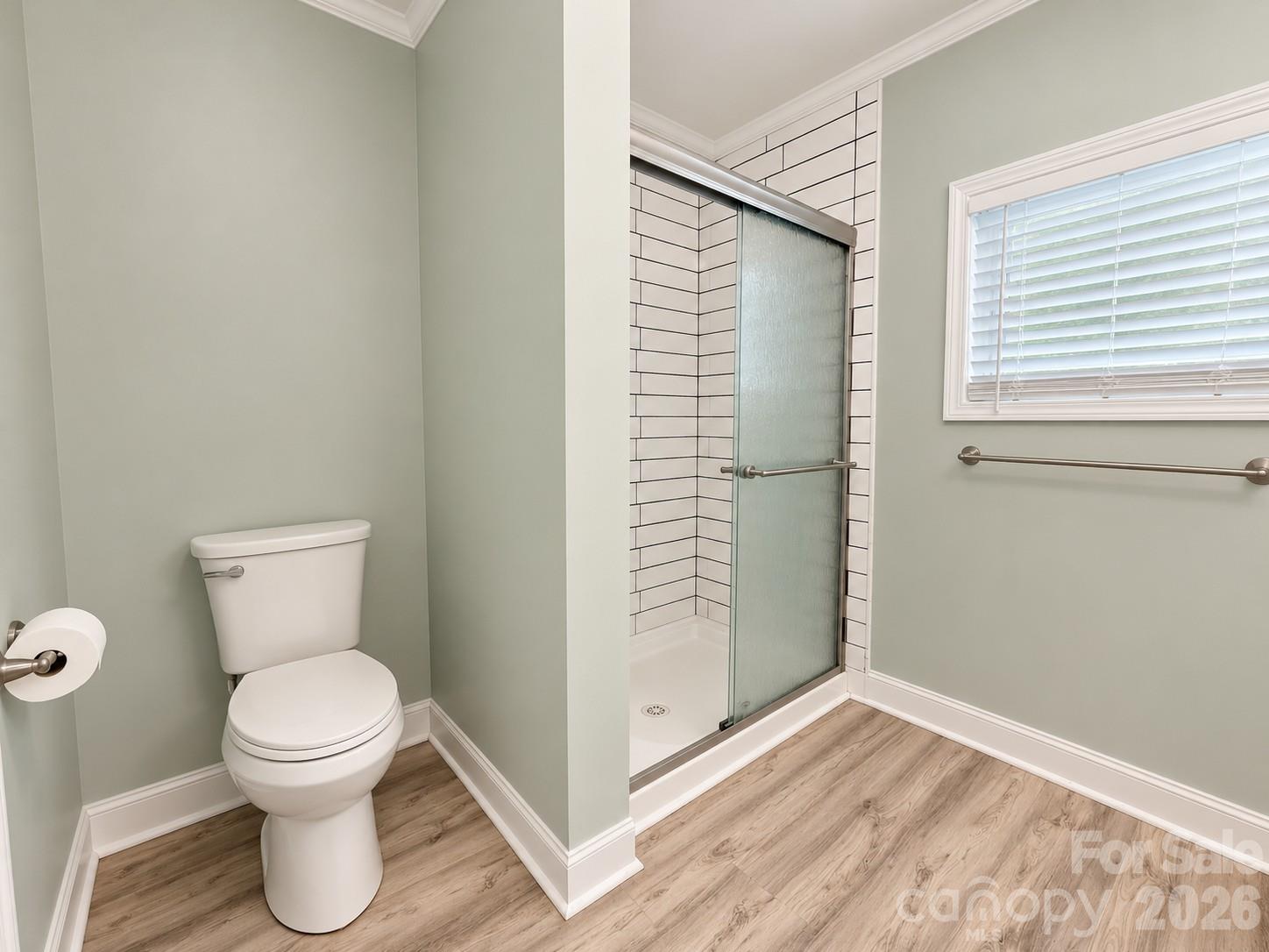Single Family Residence at 116 Springdale Drive, York, photo 19 of 40