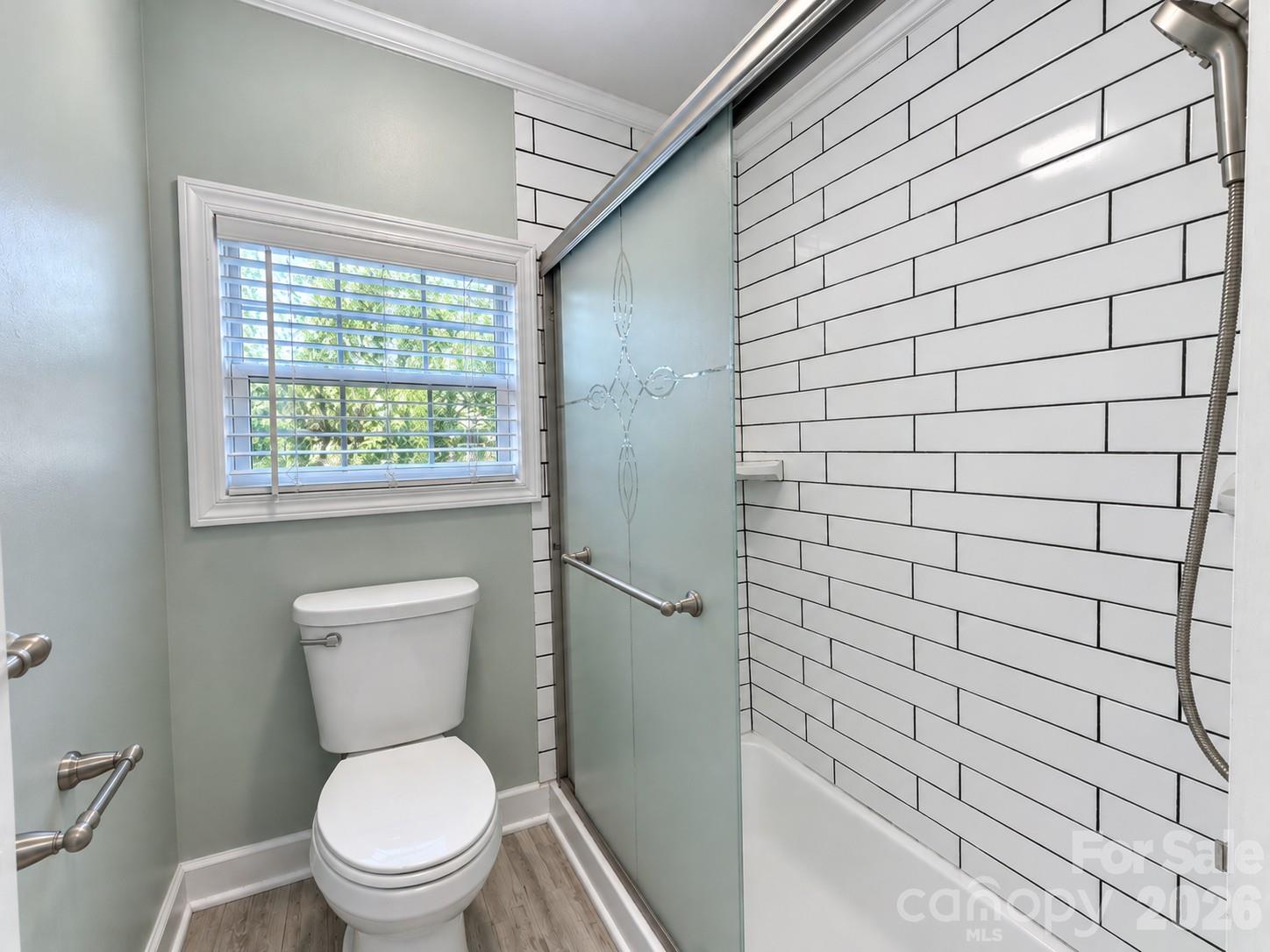 Single Family Residence at 116 Springdale Drive, York, photo 32 of 40