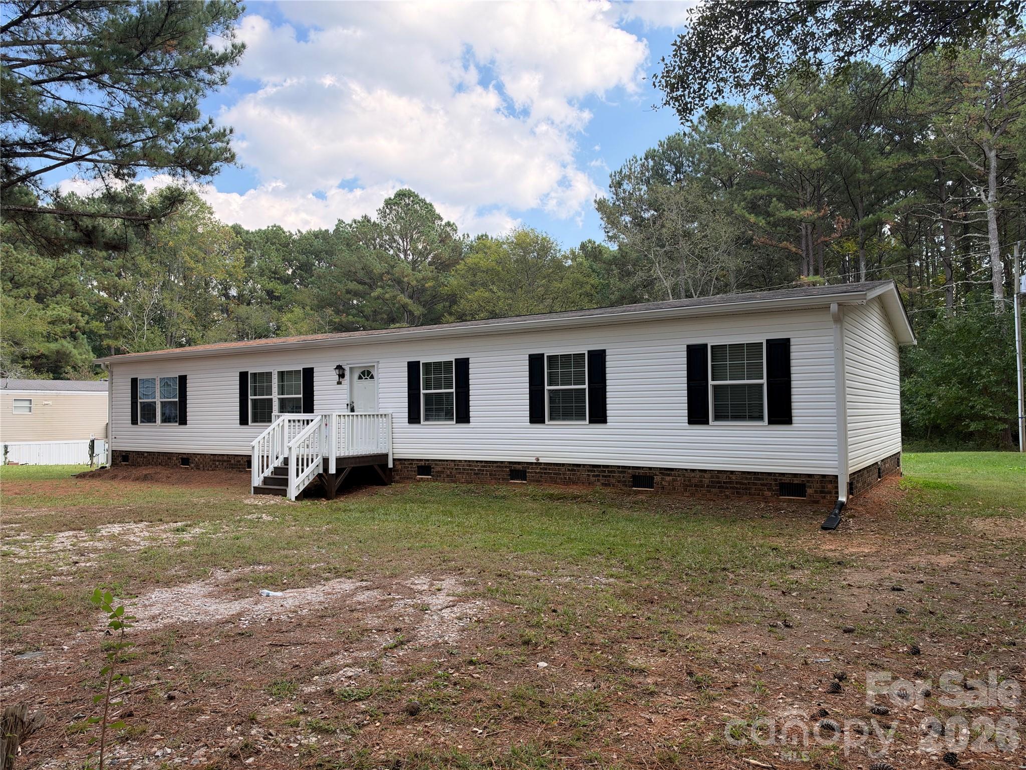 Single Family Residence at 4808 McConnells Highway, York, photo 3 of 25