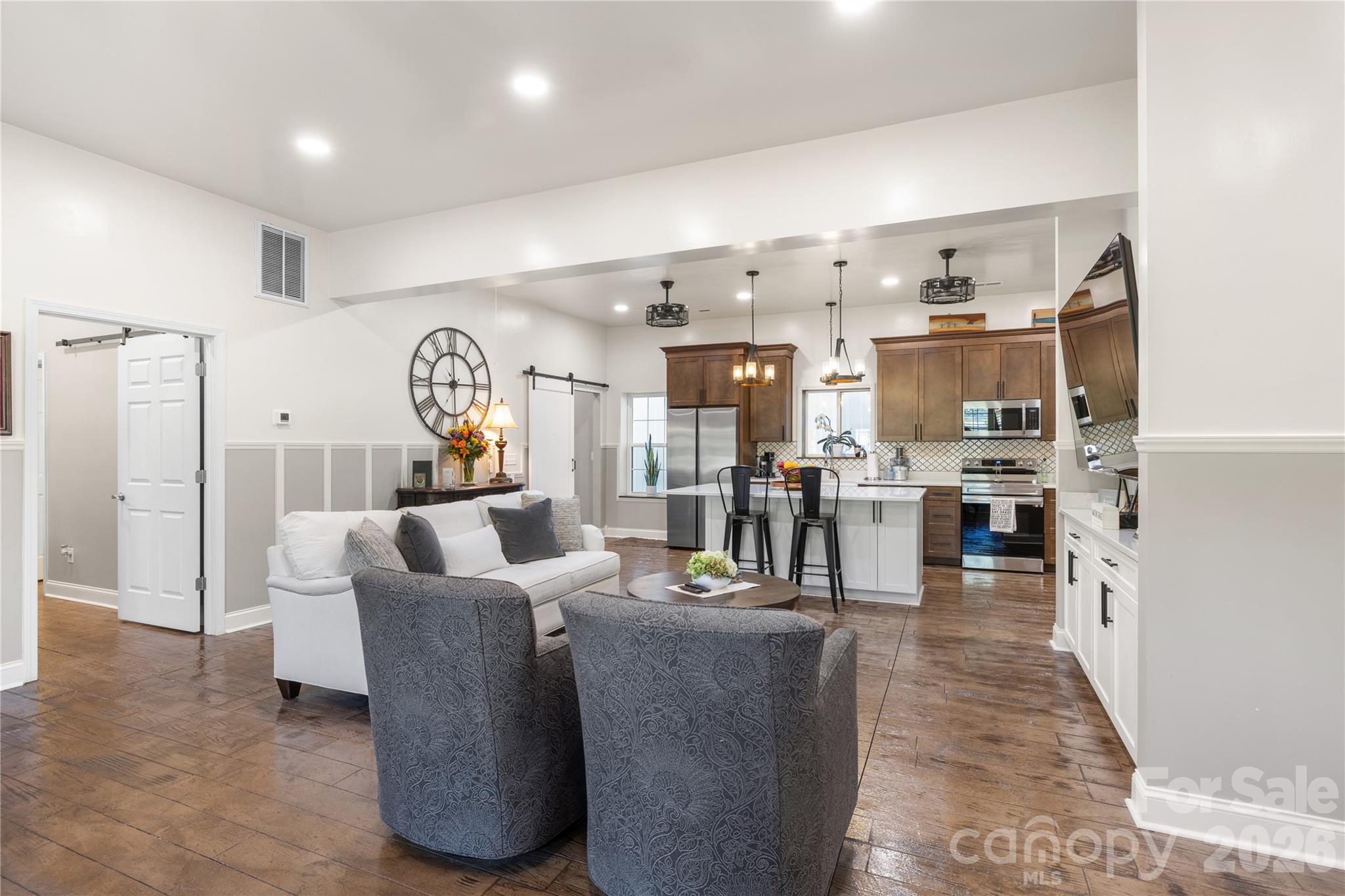 Single Family Residence at 1830 Dulin Road, Clover, photo 17 of 48