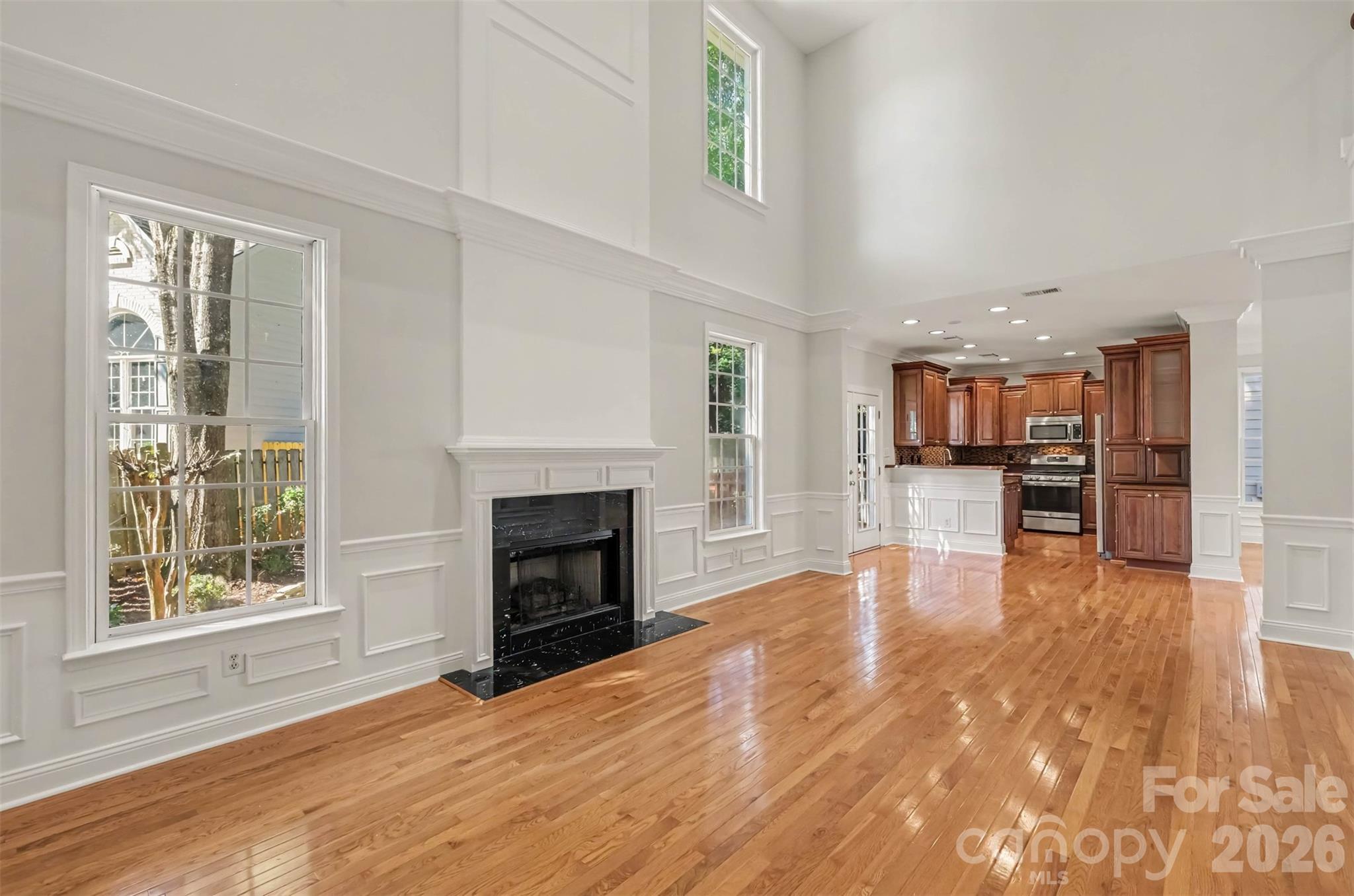 Single Family Residence at 2103 Sablewood Drive, Charlotte, photo 7 of 33
