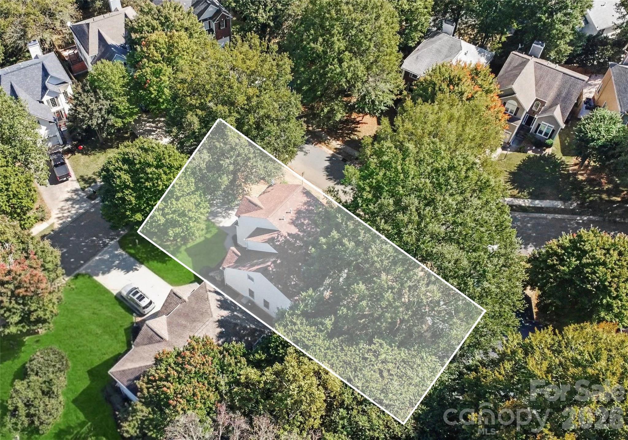Single Family Residence at 2103 Sablewood Drive, Charlotte, photo 30 of 33