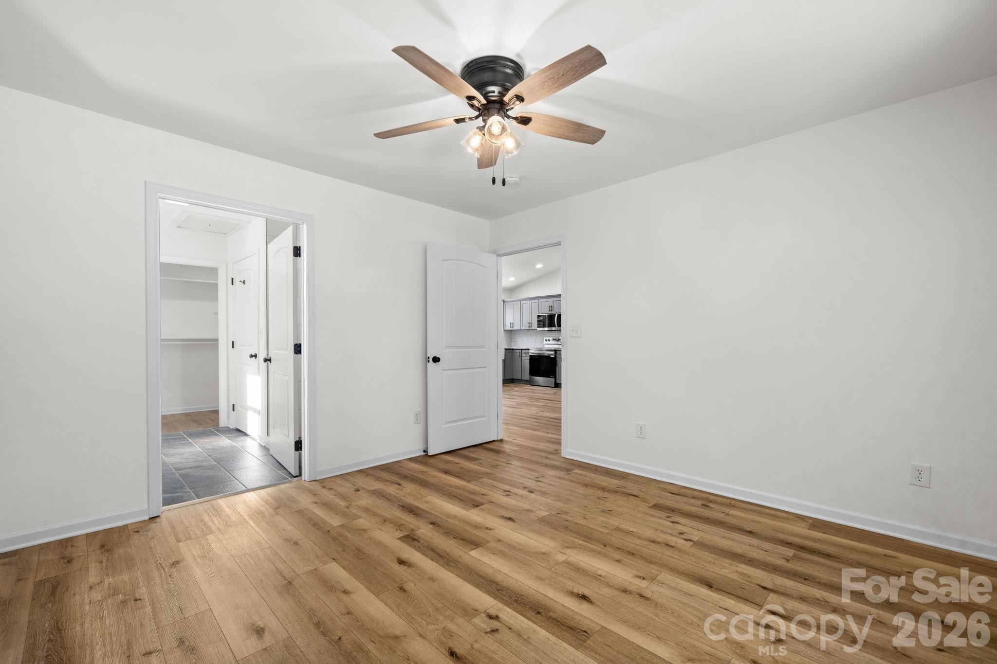 Single Family Residence at 280 Haven Ridge Lane, Marion, photo 12 of 35